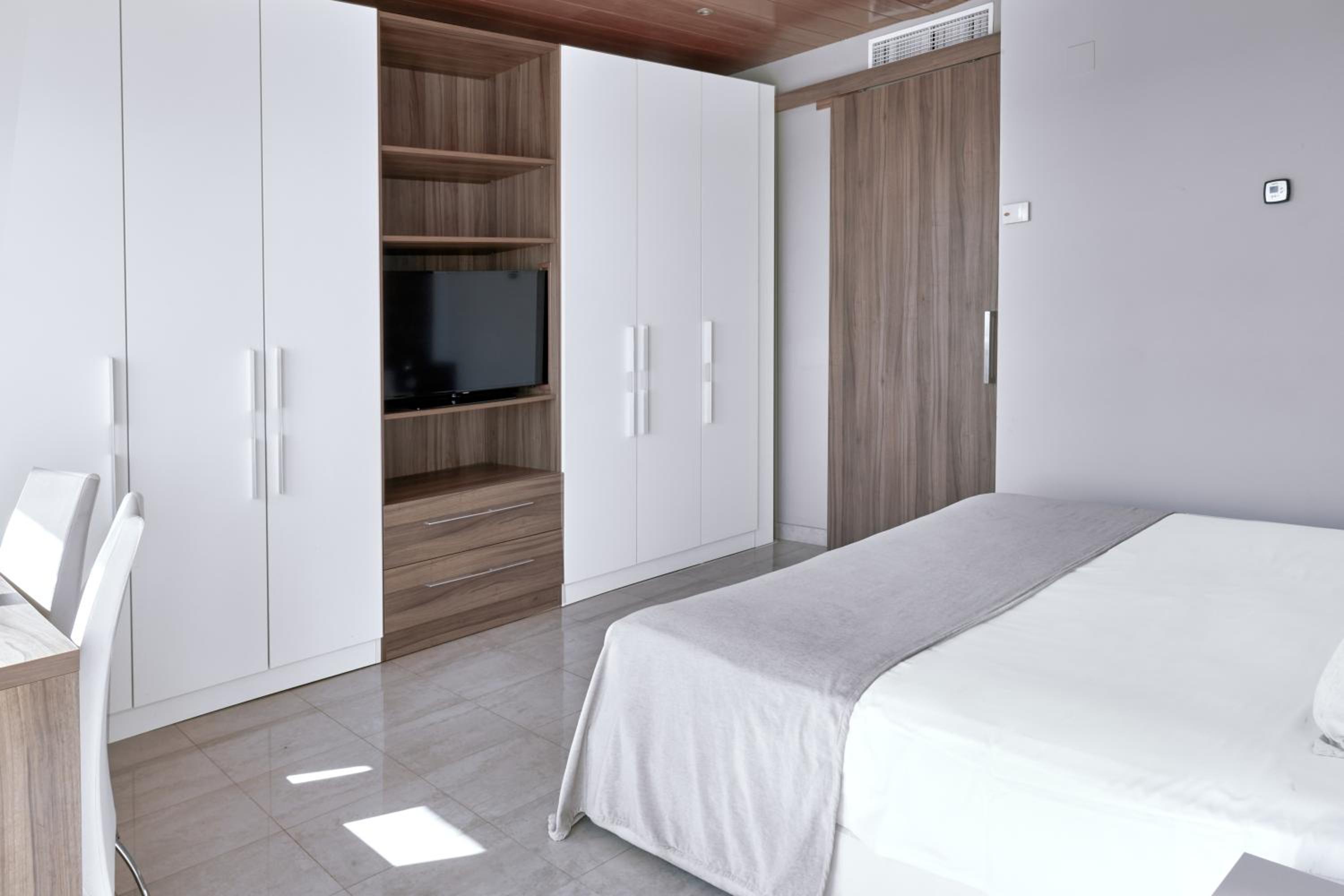 Junior Suite with Sea and Golf Views photo 3