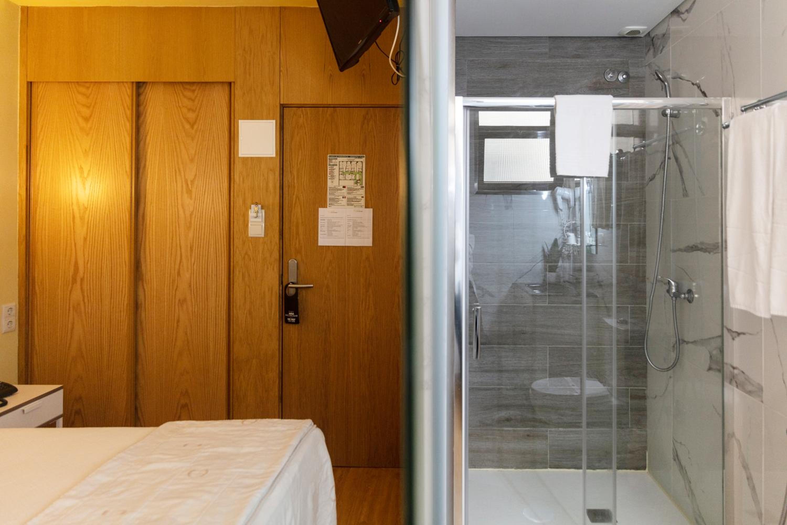 Small Single Room