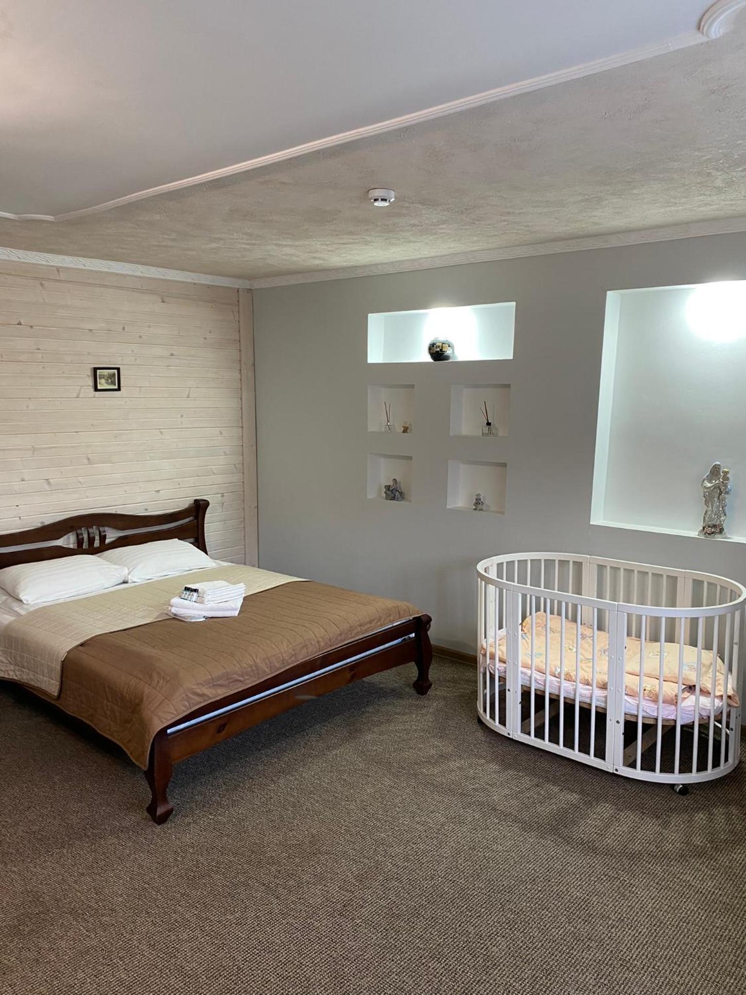 Deluxe Double Room with Shower photo 1