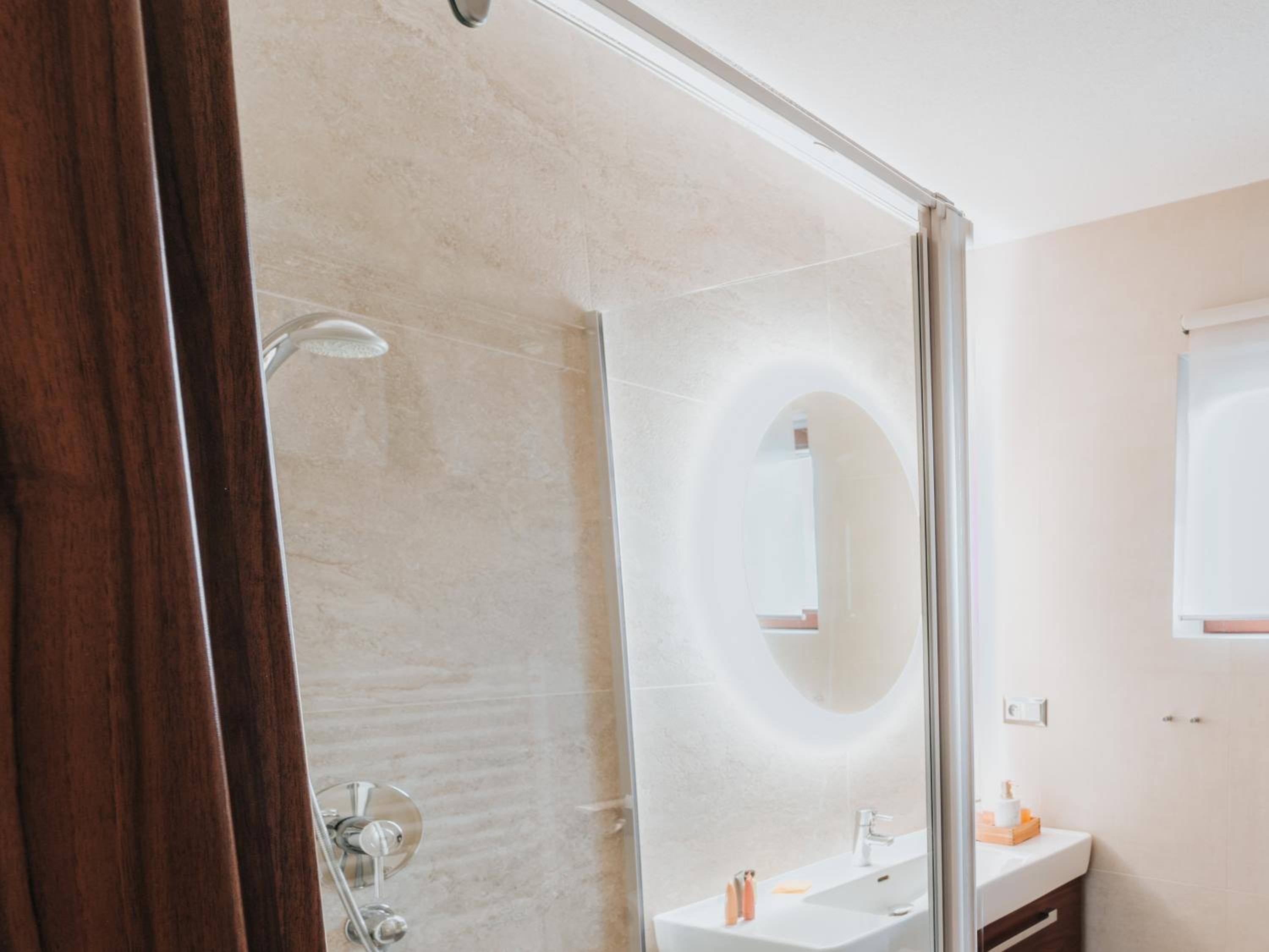 Deluxe Double Room with Balcony, photo 7
