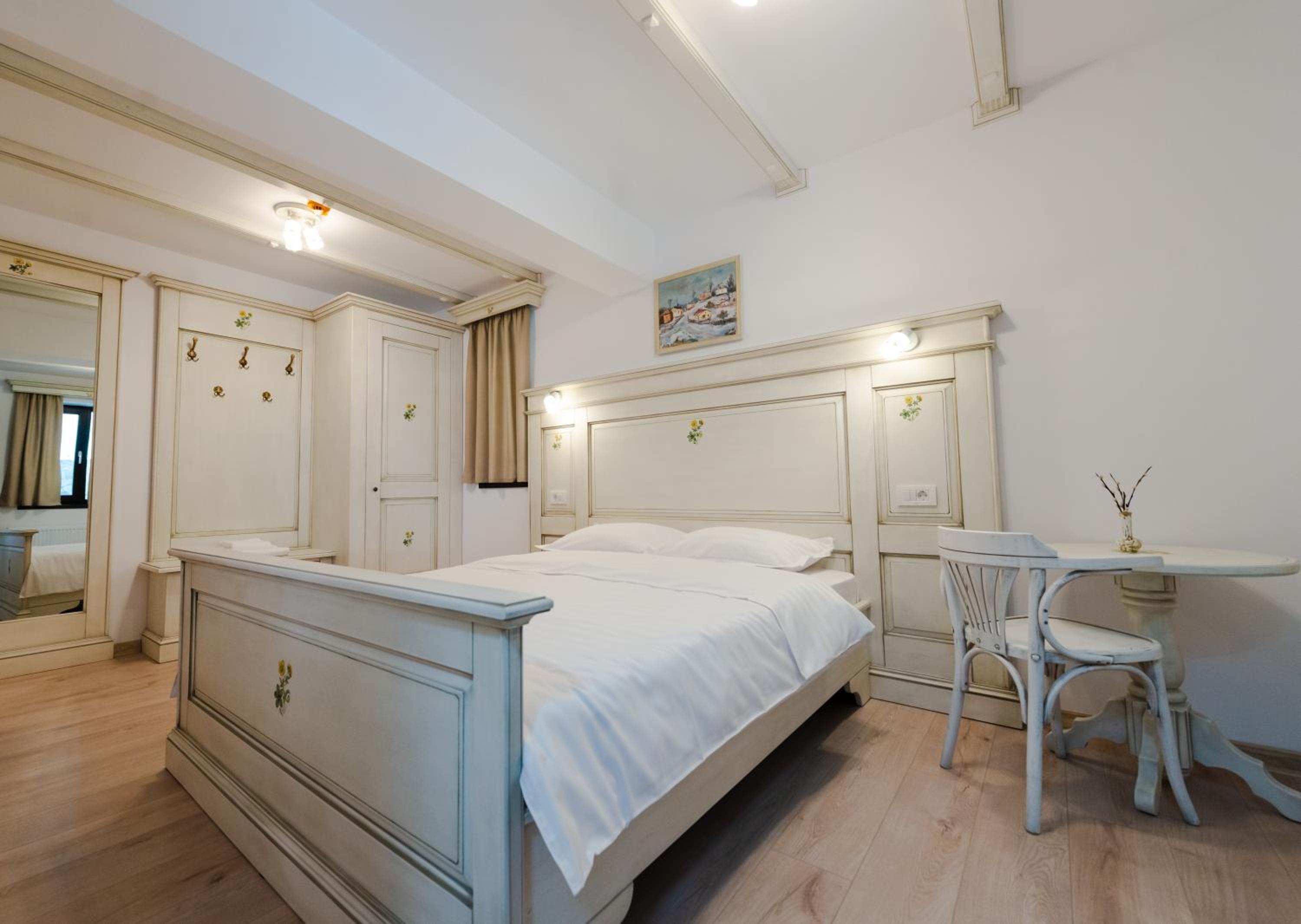 Standard Double Room photo 3