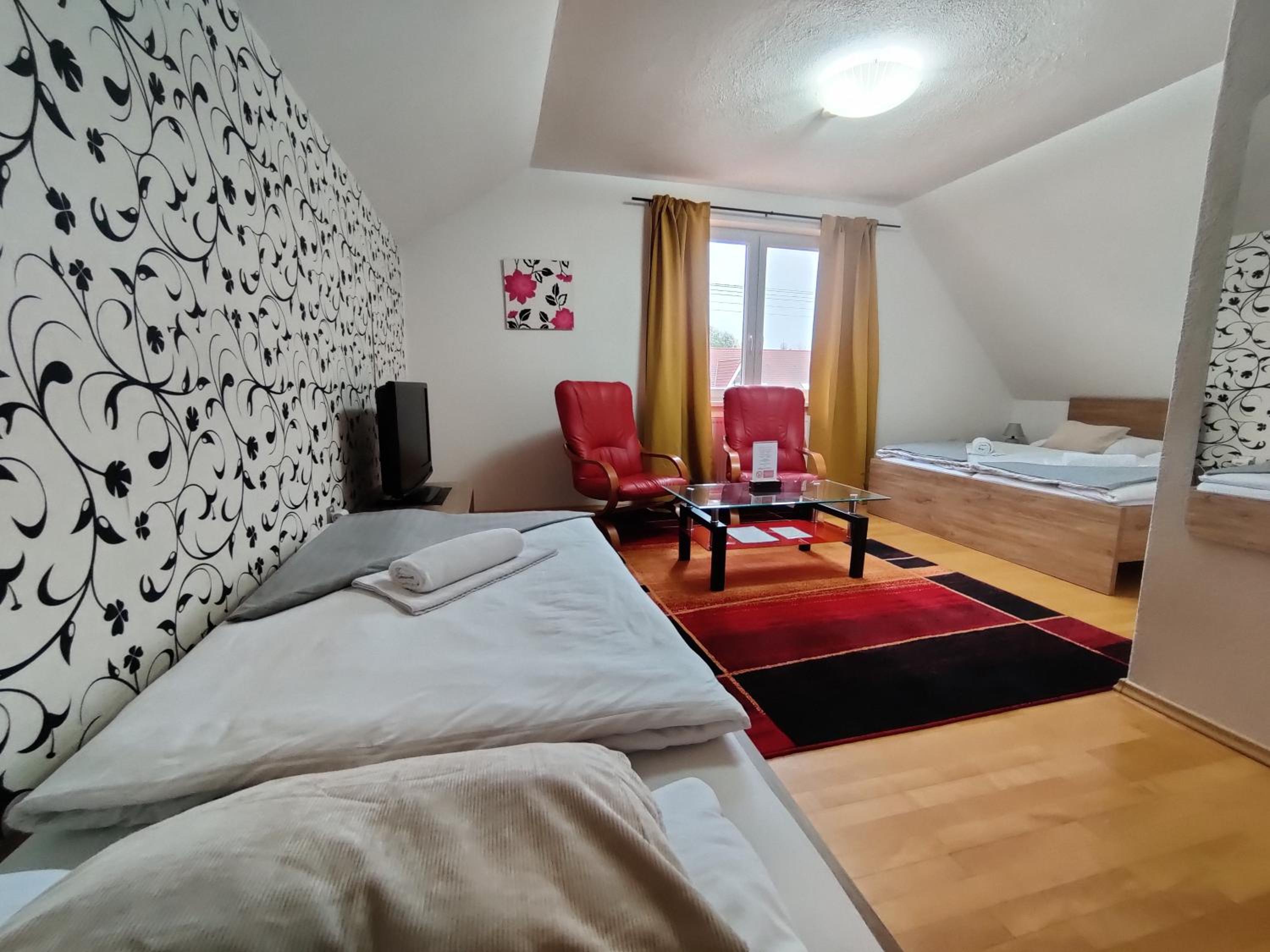 Triple Room with Private External Bathroom photo 2