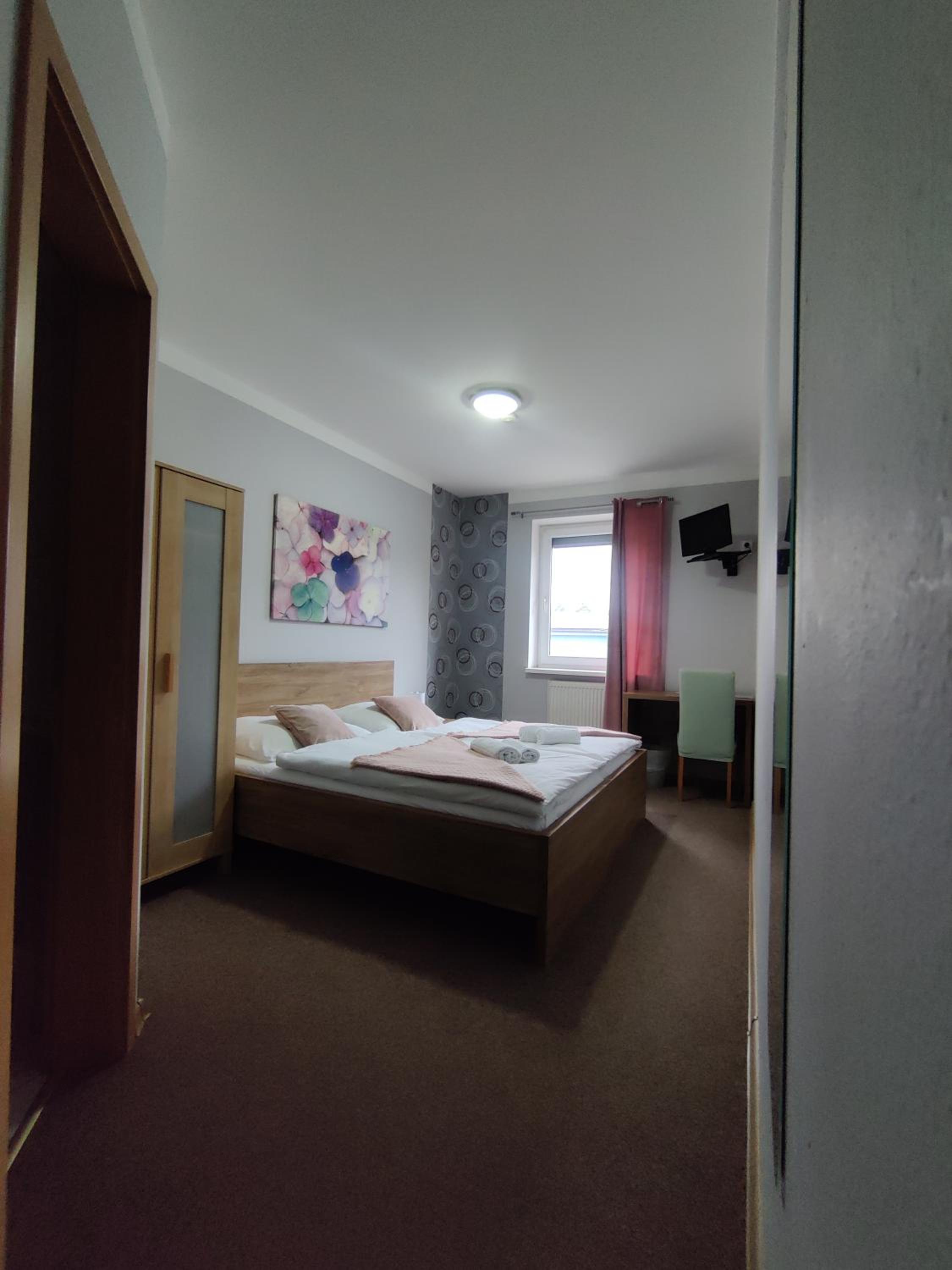 Standard Double Room photo 3
