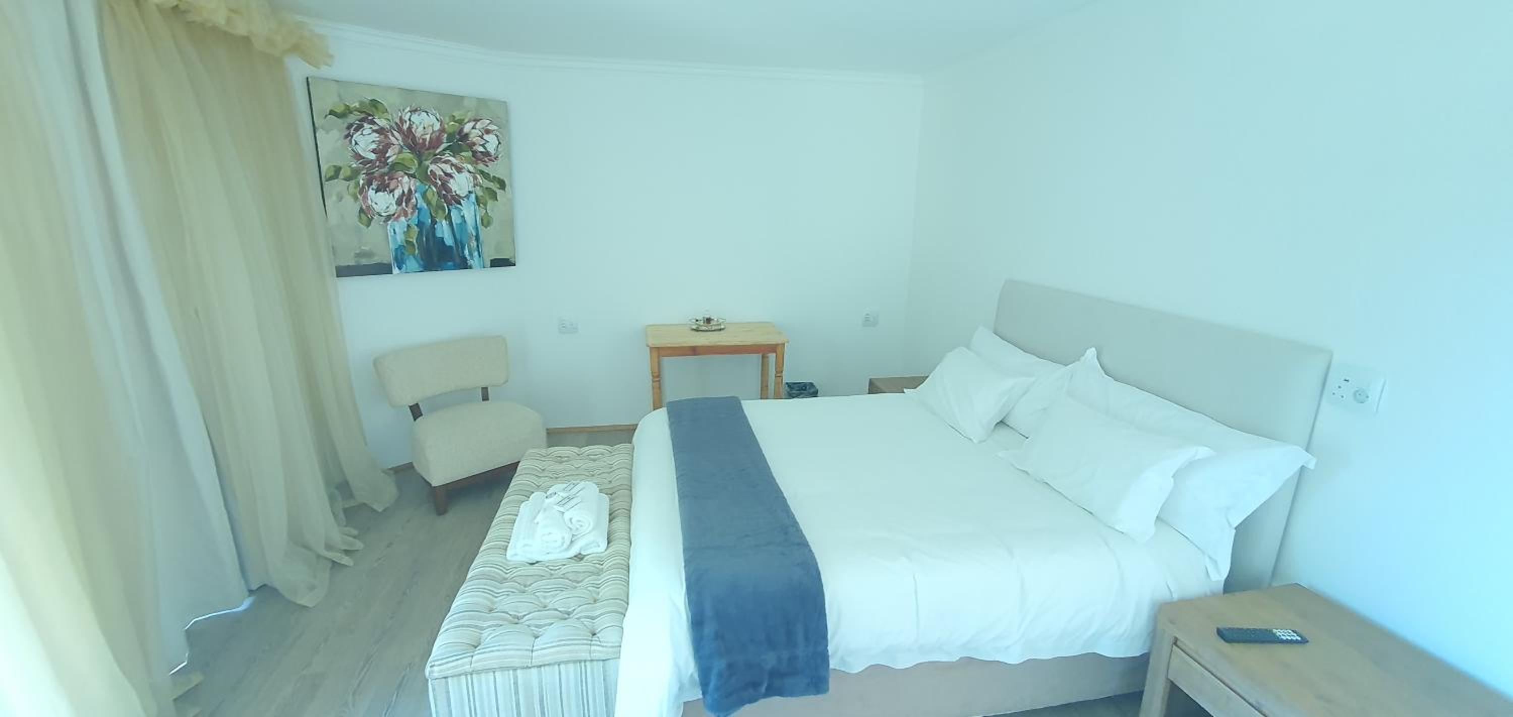 Deluxe Room - Photo 1