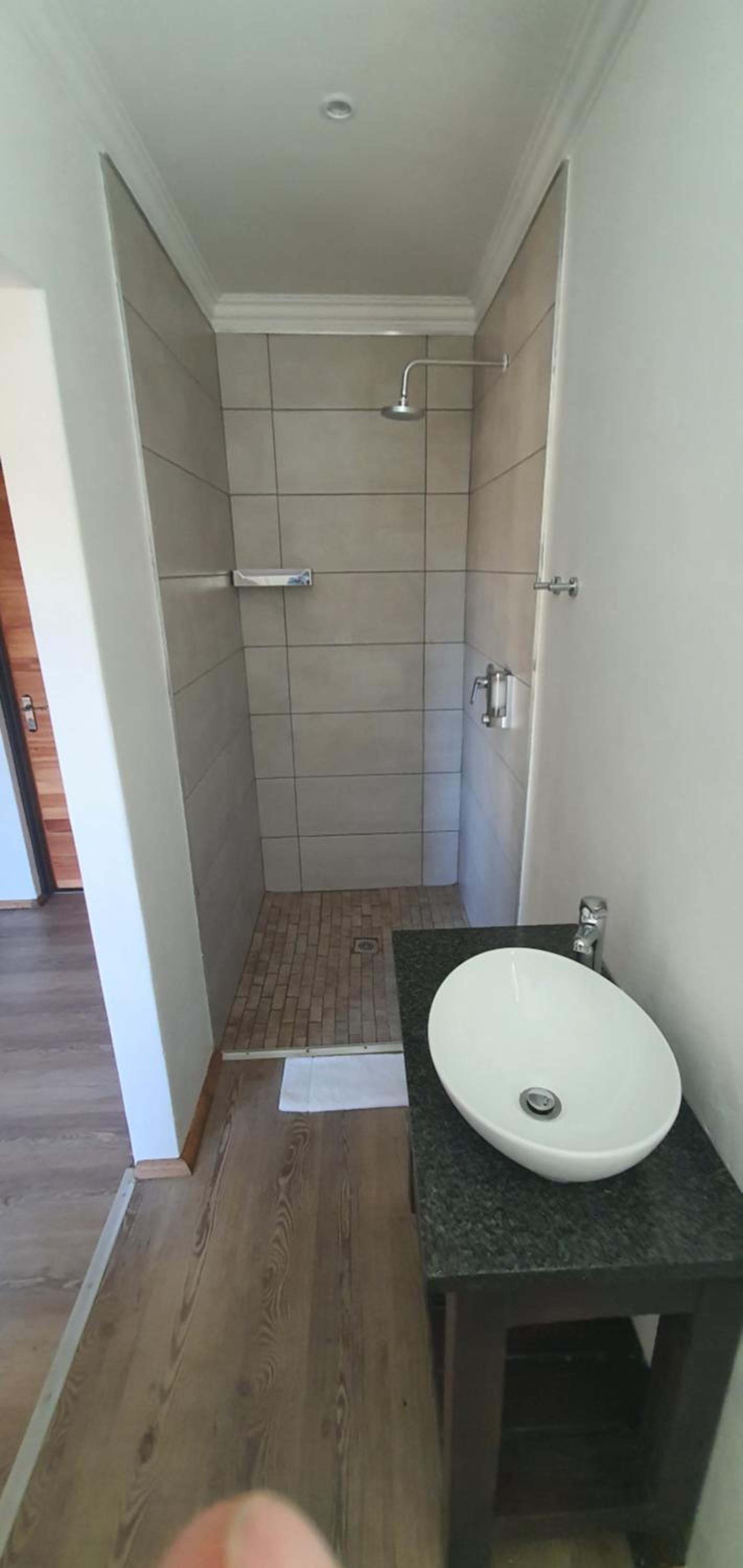 Deluxe Room - Photo 26