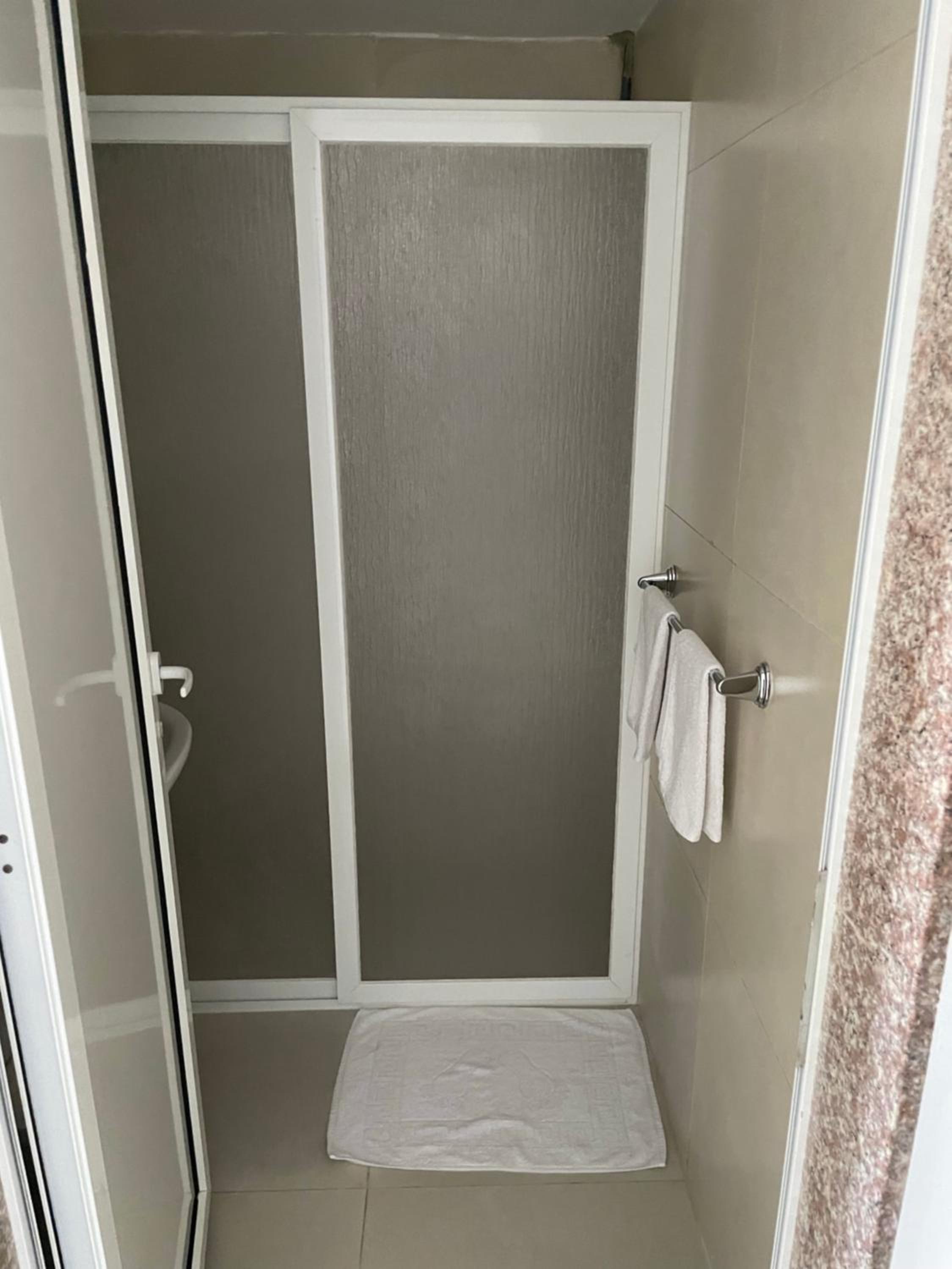 Deluxe Double Room with Side Sea View photo 2