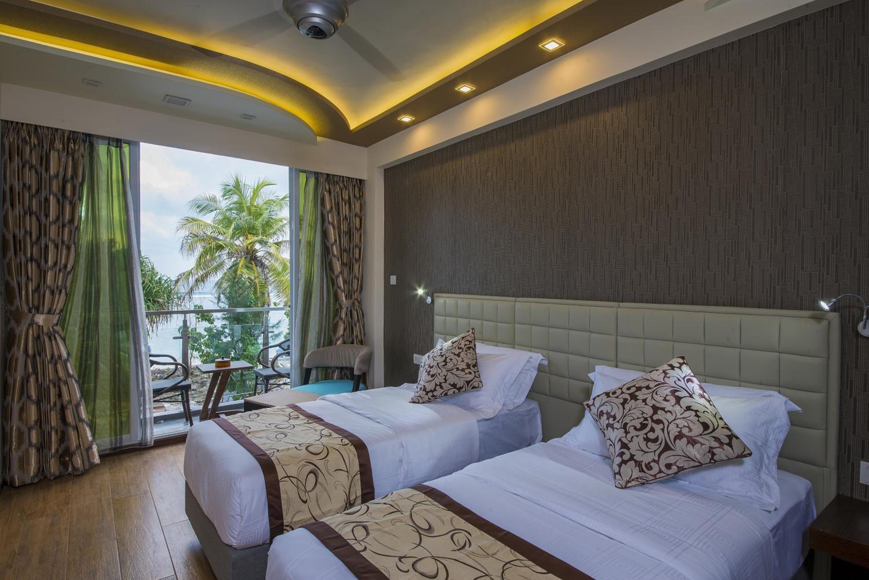 Deluxe Twin Room with Sea View