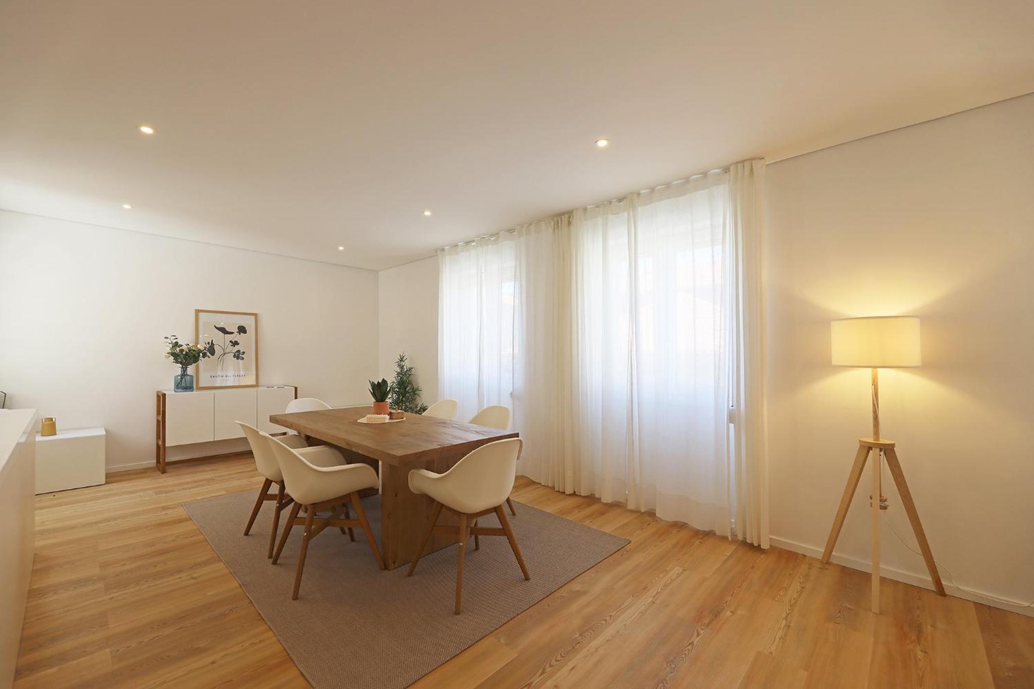 Apartment with Terrace photo 2