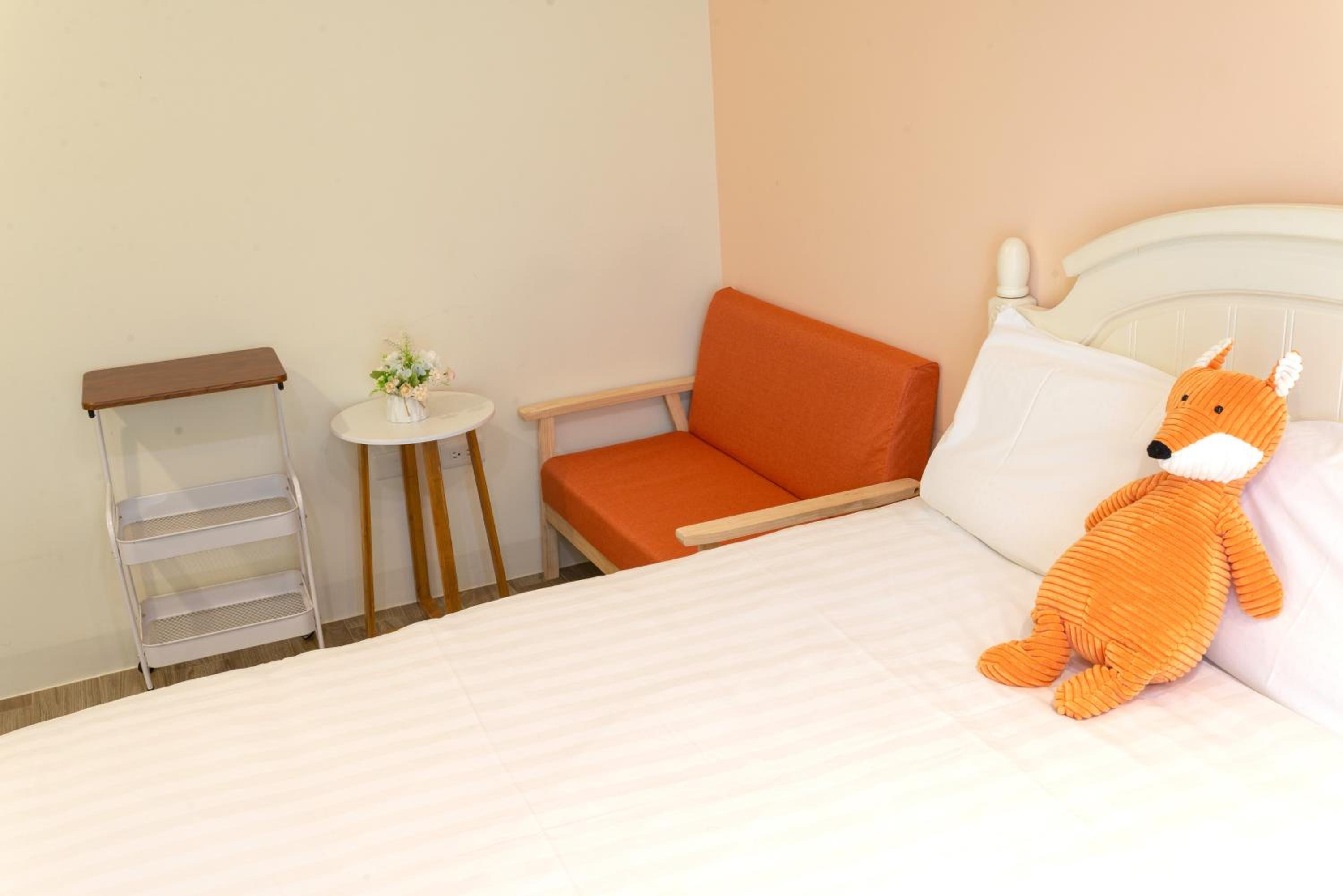 Standard Double Room - Photo 8
