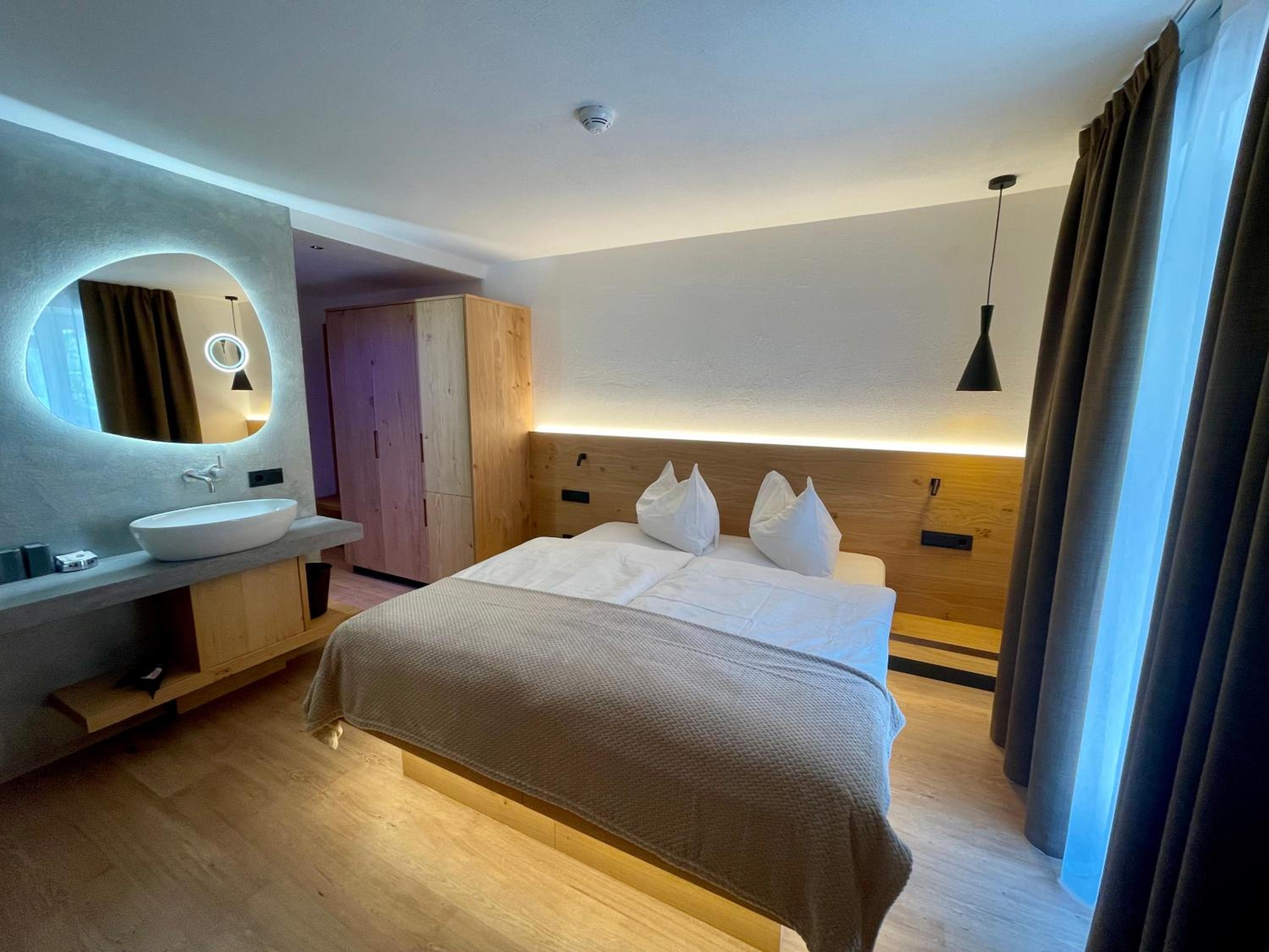 Standard Double Room - Photo 1