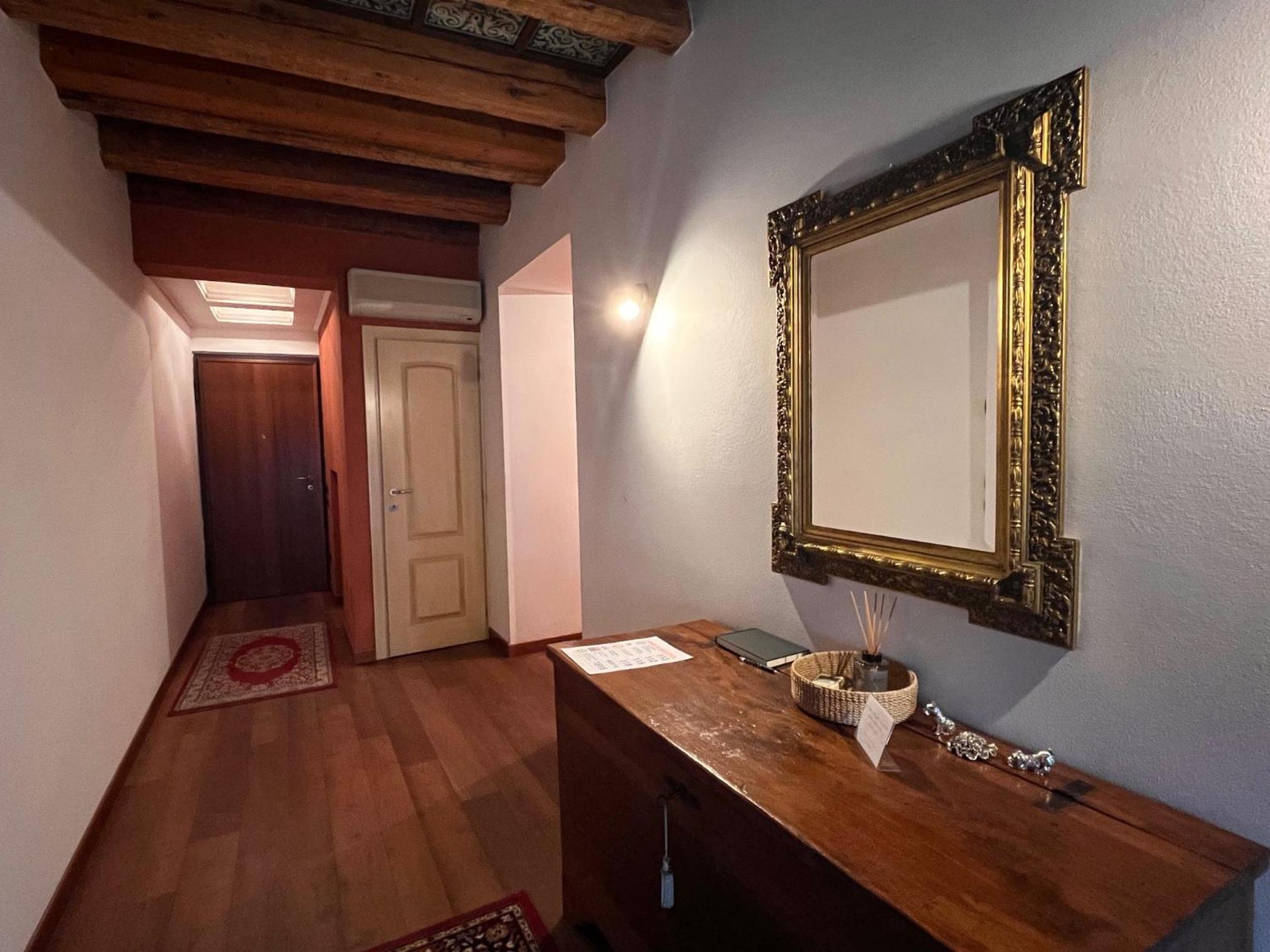 One-Bedroom Apartment - Photo 28