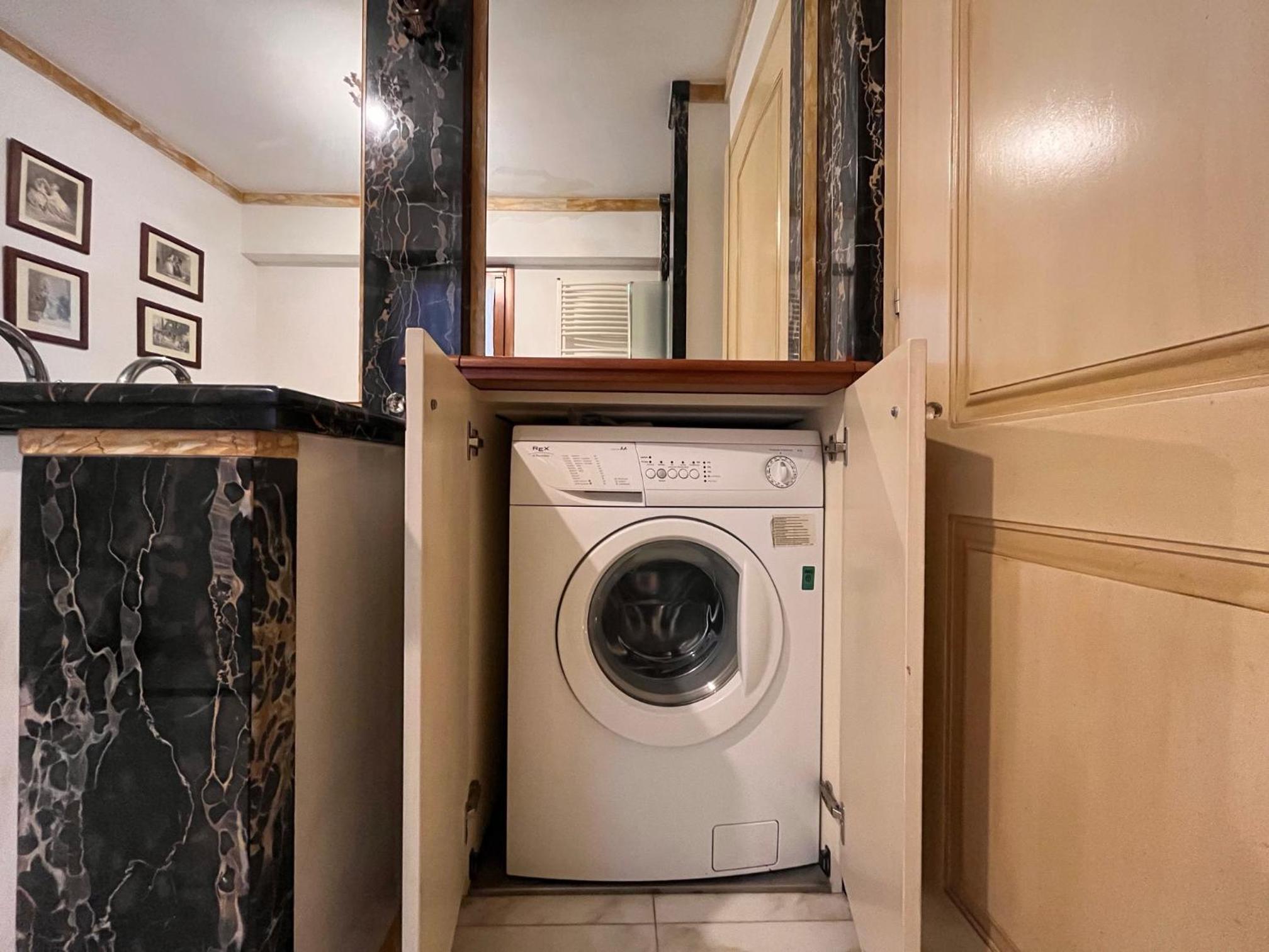 One-Bedroom Apartment - Photo 29
