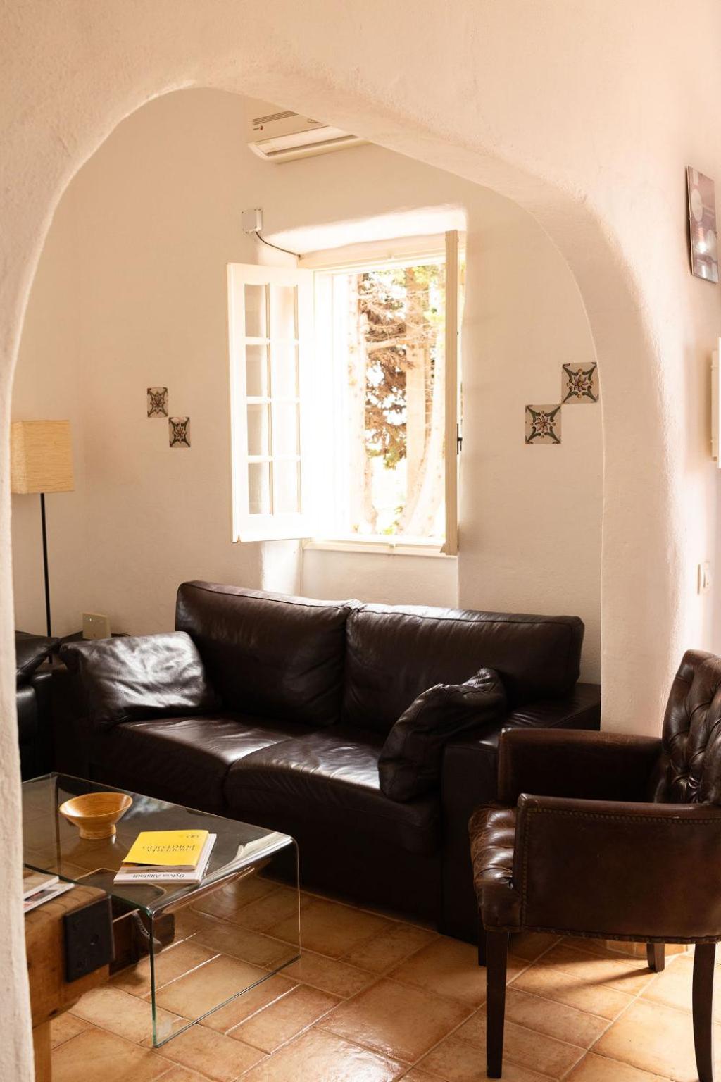 Three-Bedroom Villa photo 2