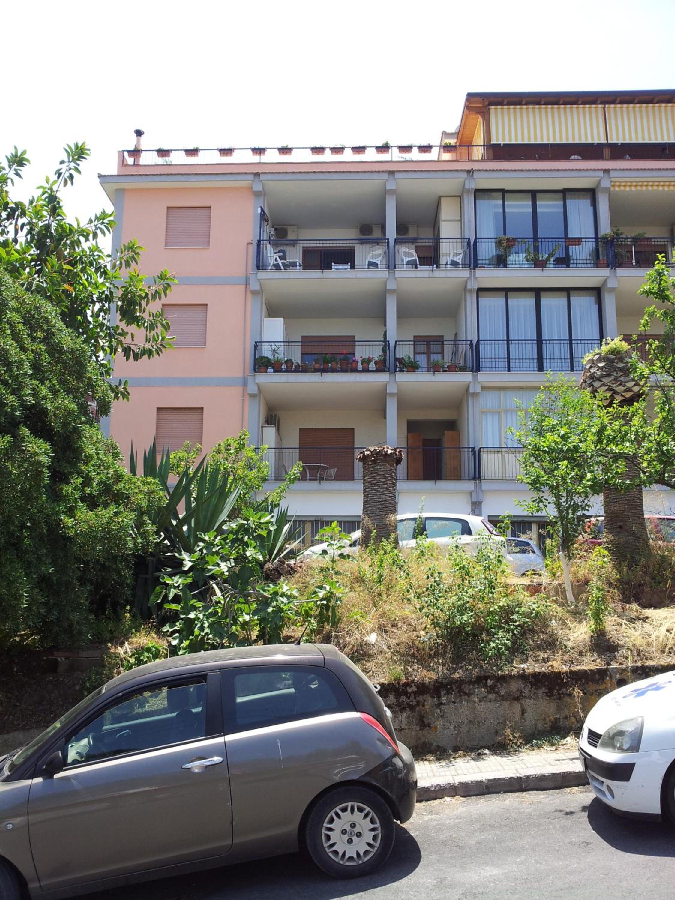 Two-Bedroom Apartment with Terrace - Photo 29