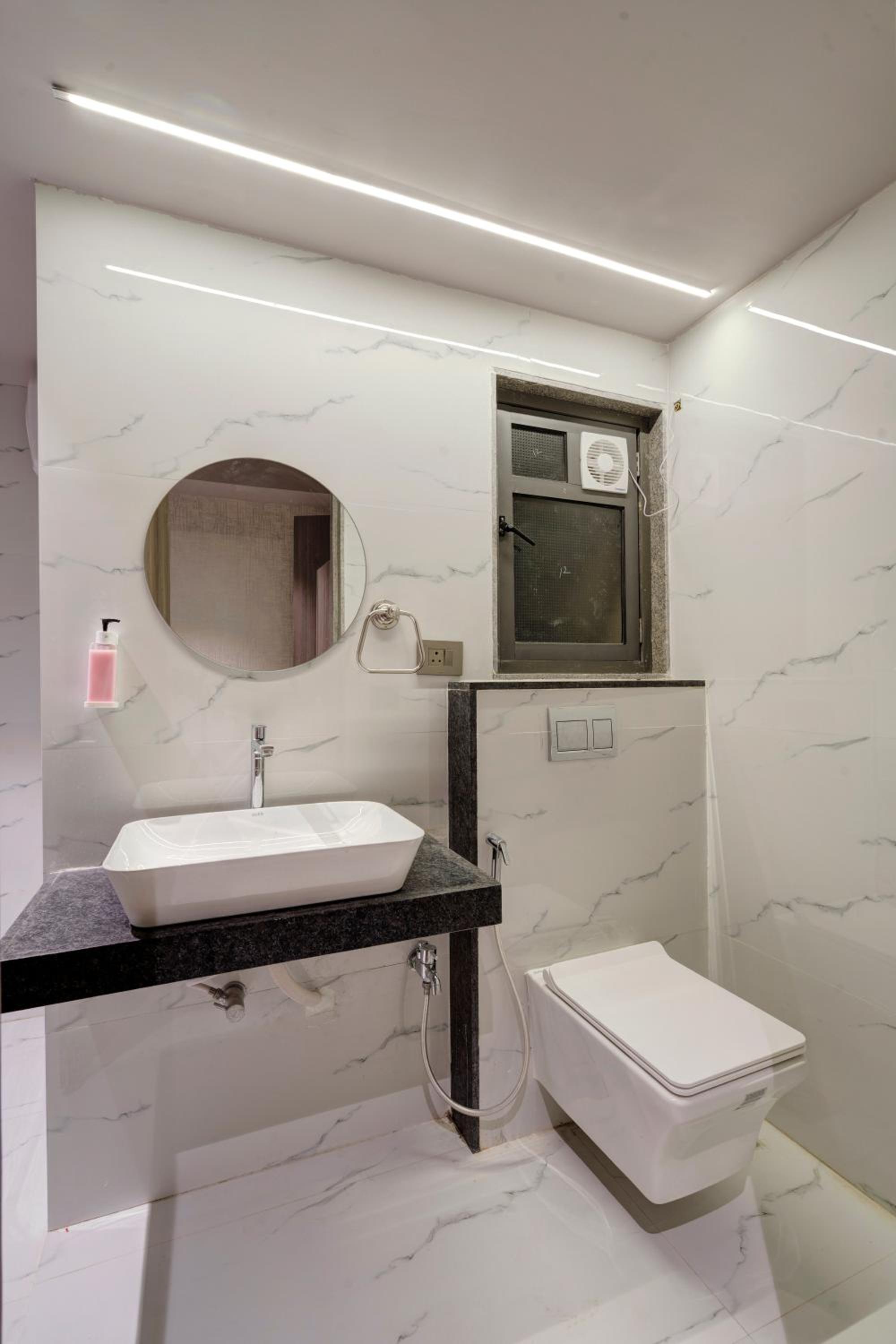 Suite - Photo 6