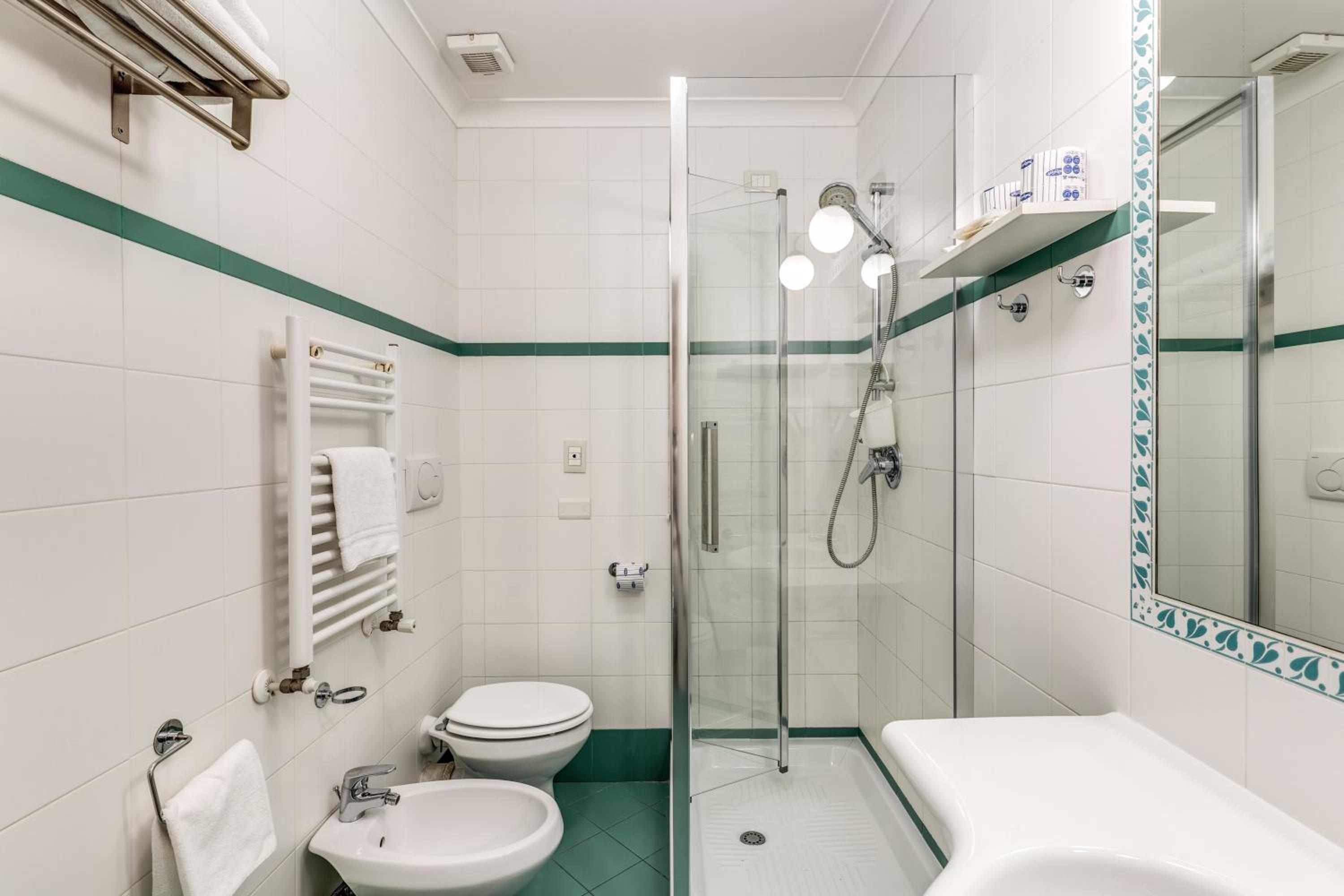 Deluxe Triple Room photo 2
