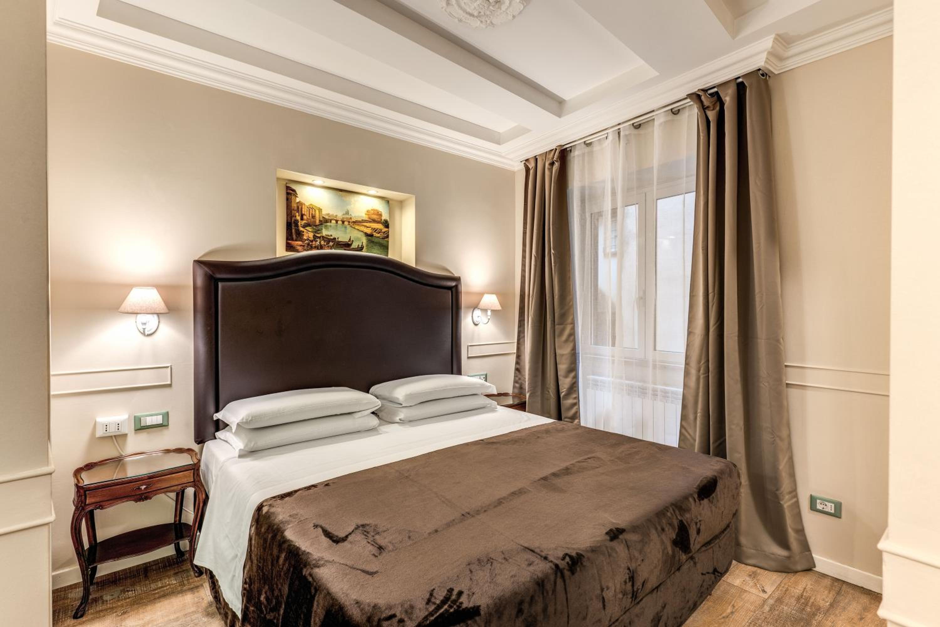 Deluxe Triple Room photo 2