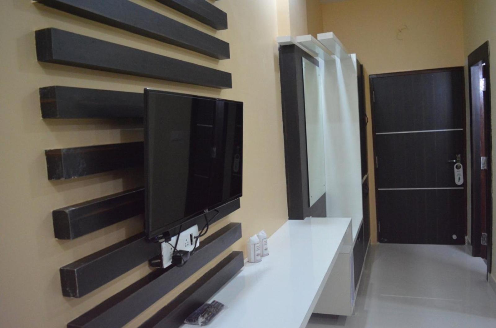 Deluxe Twin Room - Photo 11