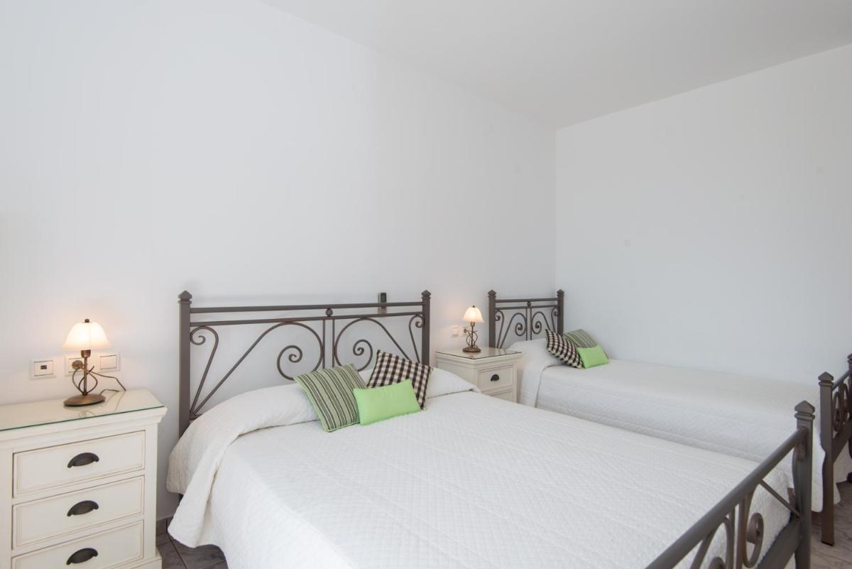 Triple Room with Garden View