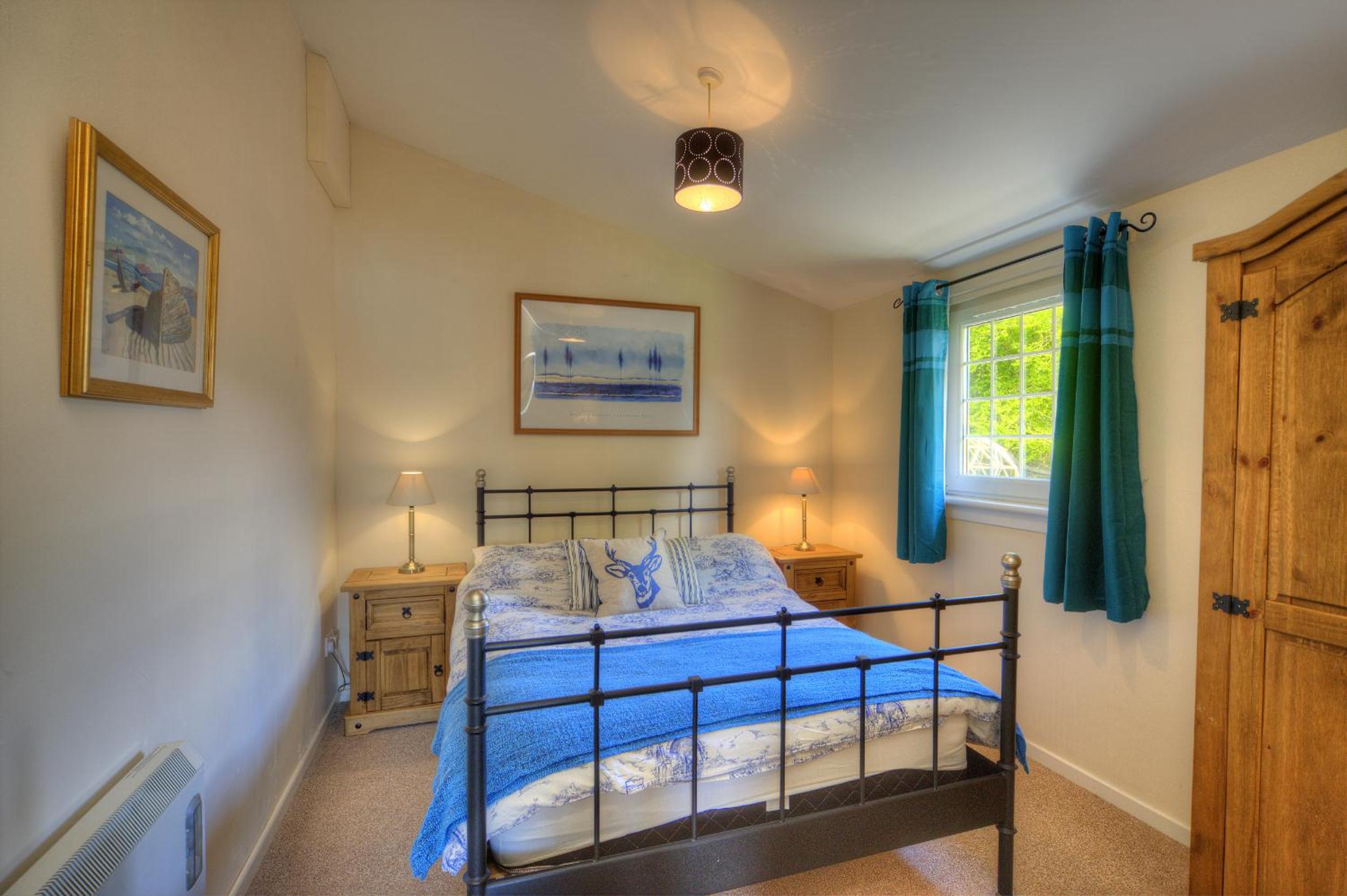 Two-Bedroom Lodge with Lake View 2 photo 2