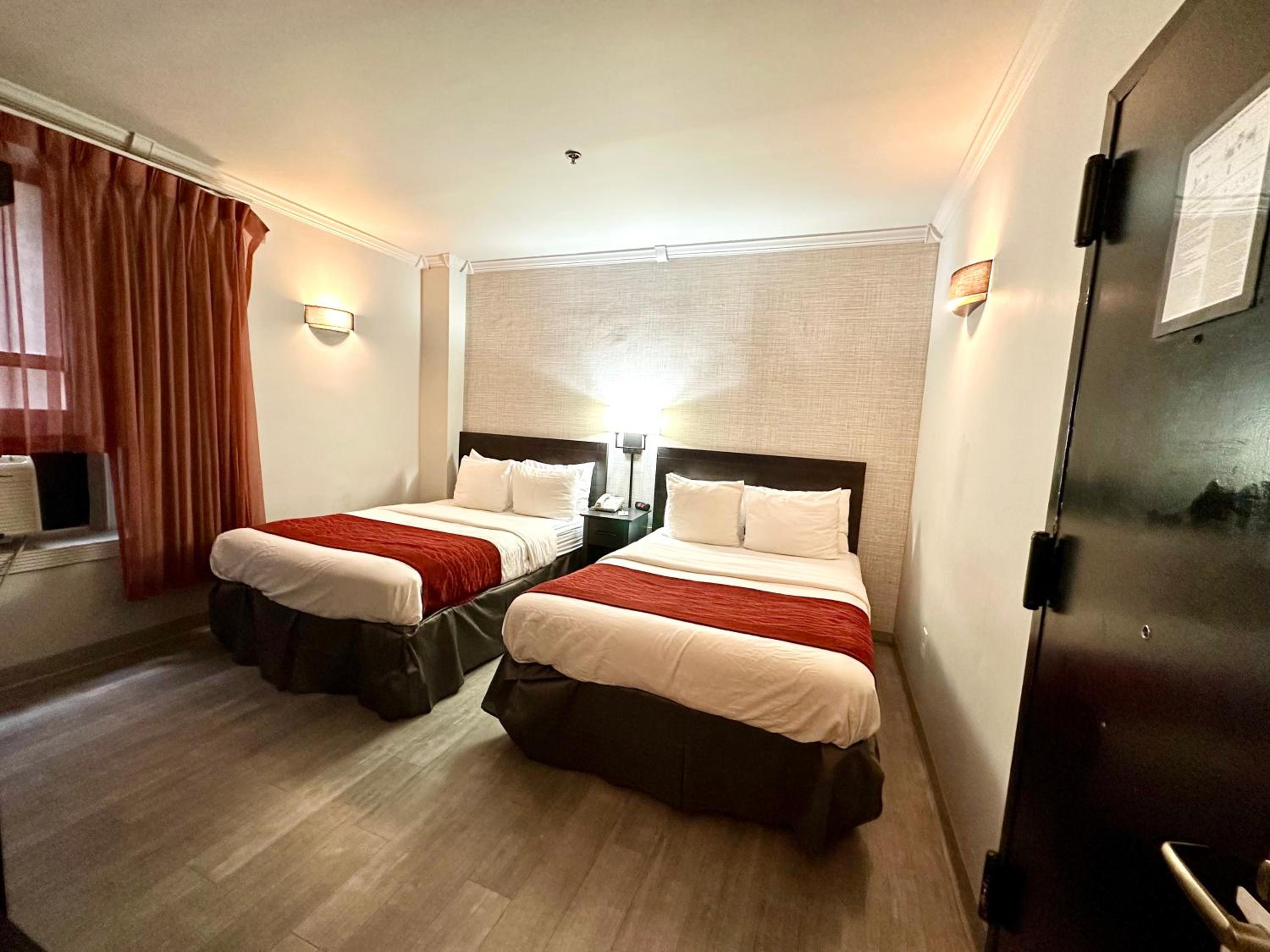 Quadruple Room photo 2