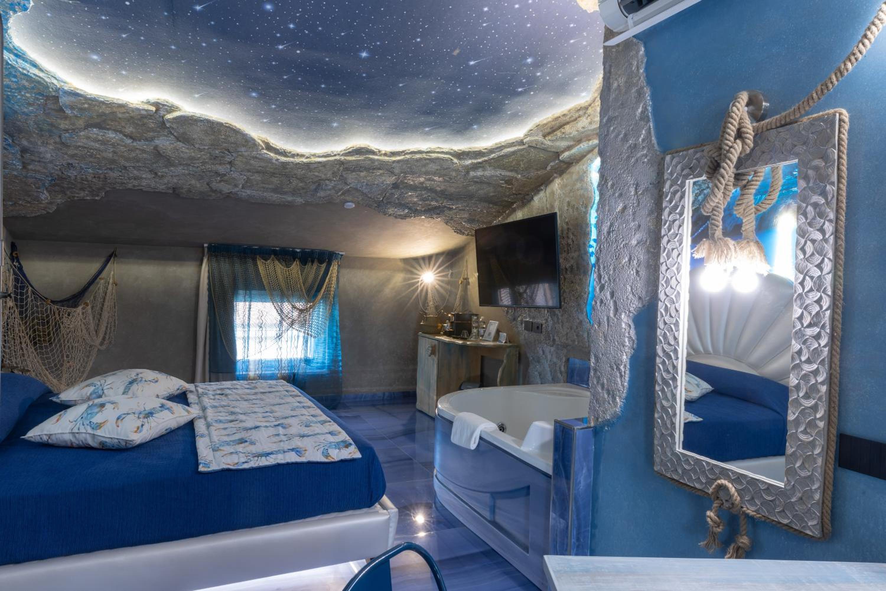 King Room with Spa Bath - Photo 1