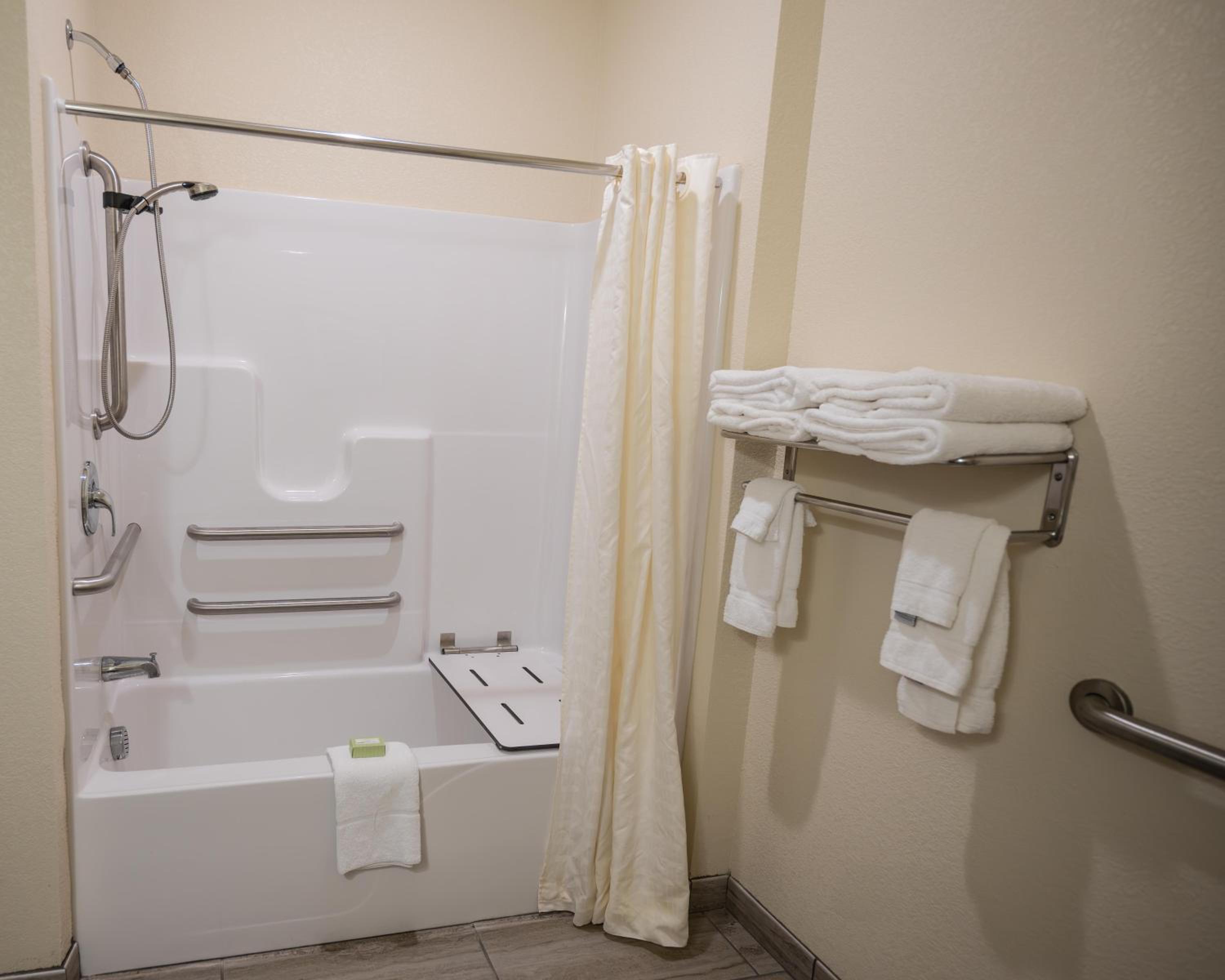 King Room - Disability Access - Photo 5