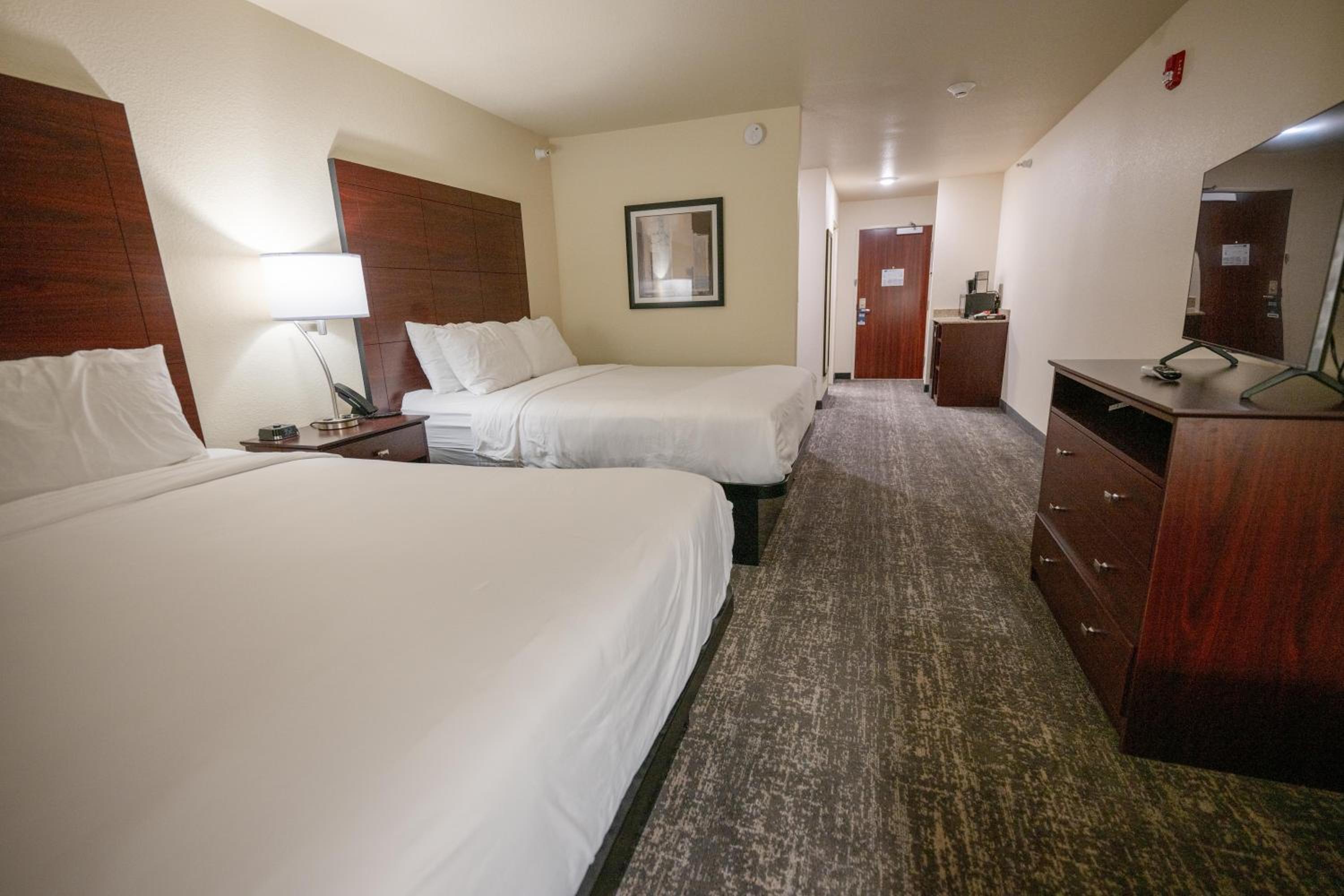 Queen Room - Photo 10