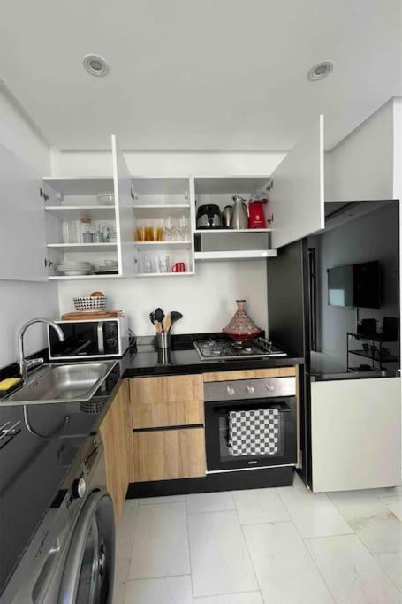 One-Bedroom Apartment photo 3