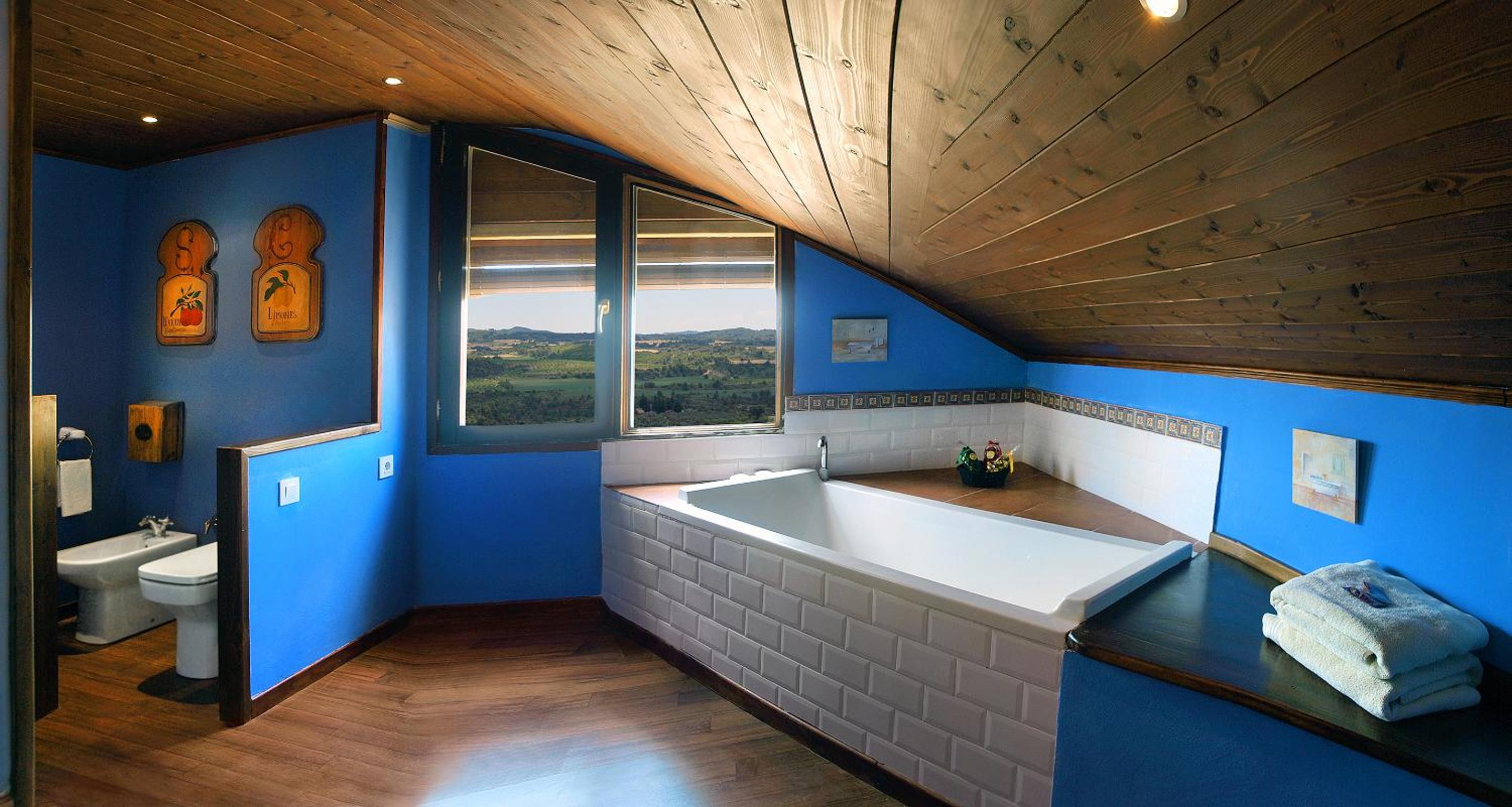 Penthouse Suite - Photo 3