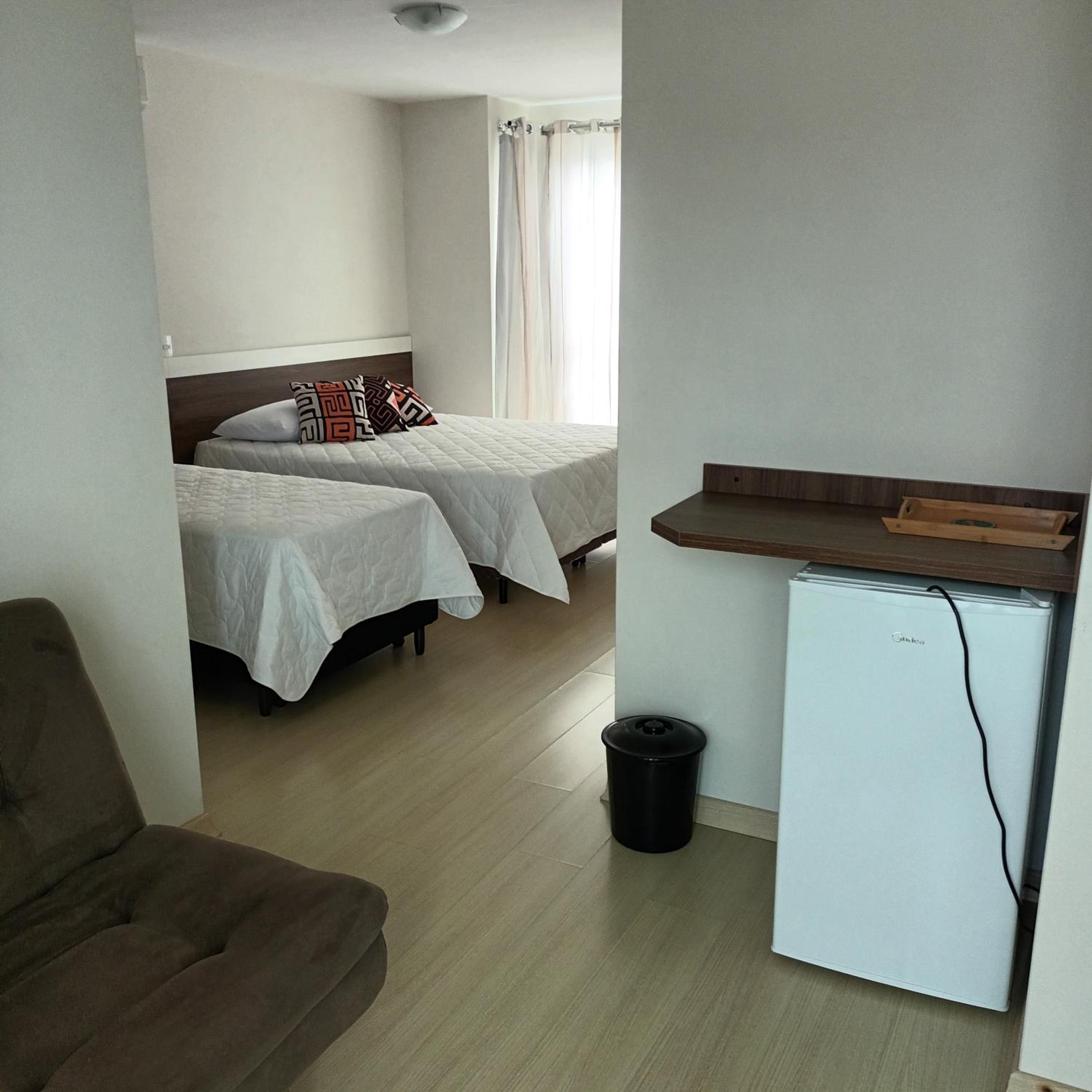 Deluxe Suite with Sea View - Photo 6