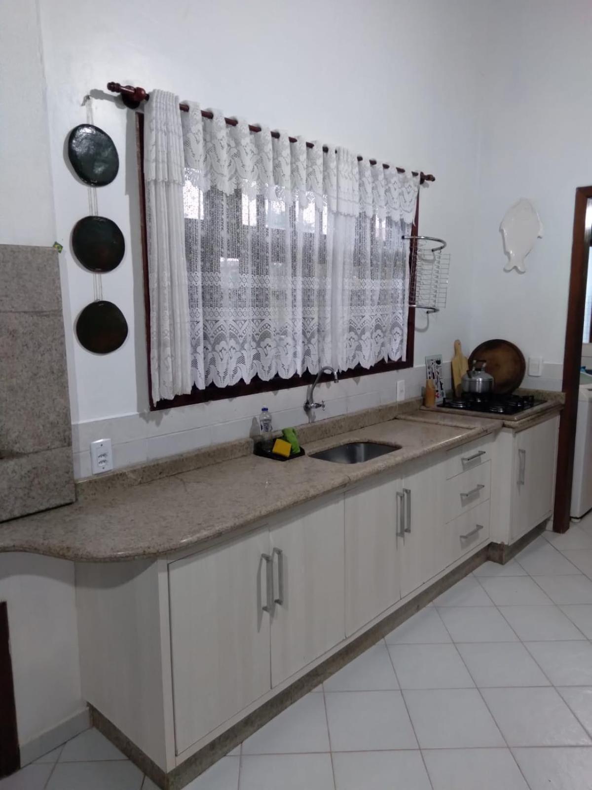 Three-Bedroom House photo 3