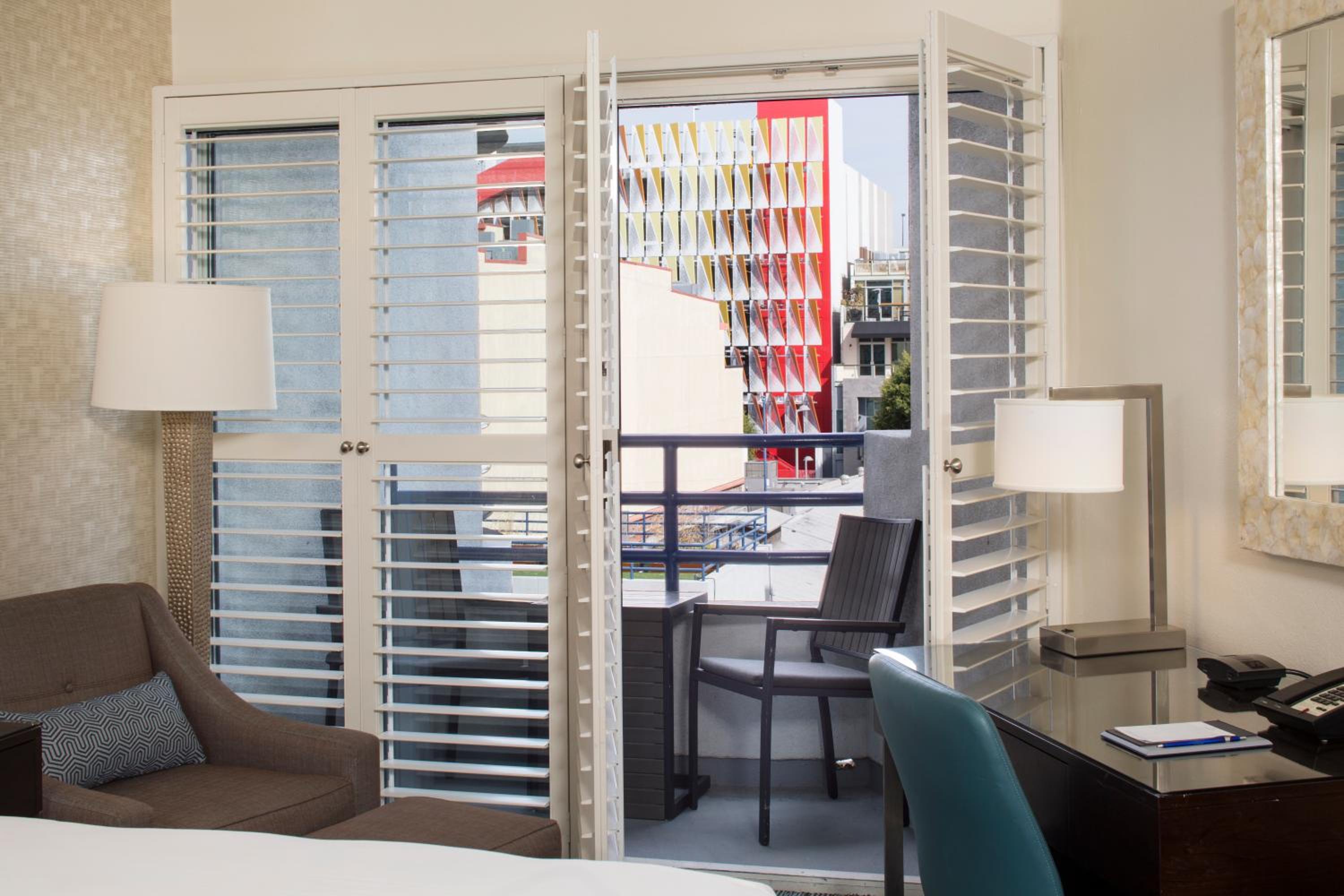 Standard Two Double Beds with Balcony photo 2