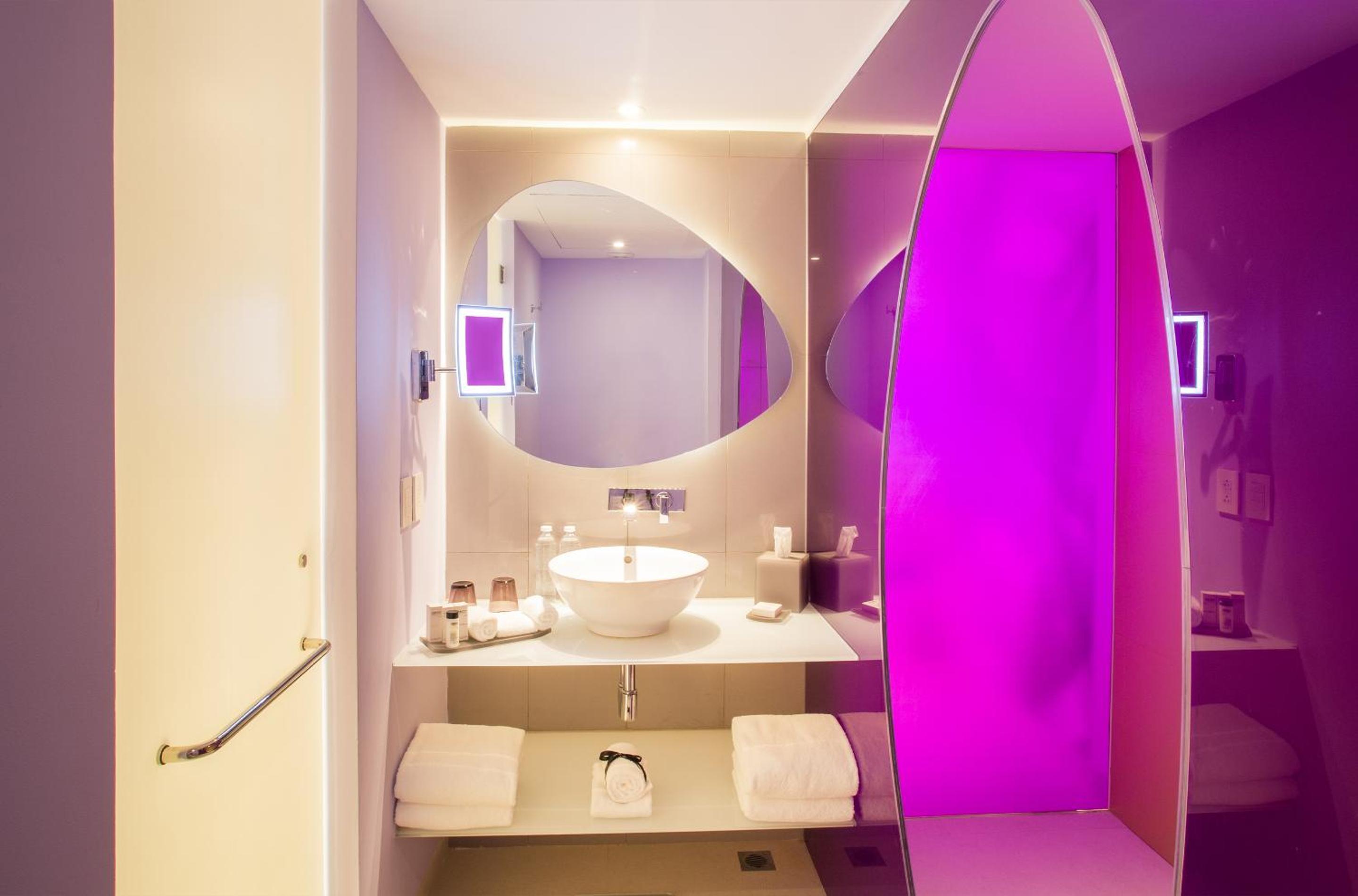 Trendy Ocean View Playful Experience