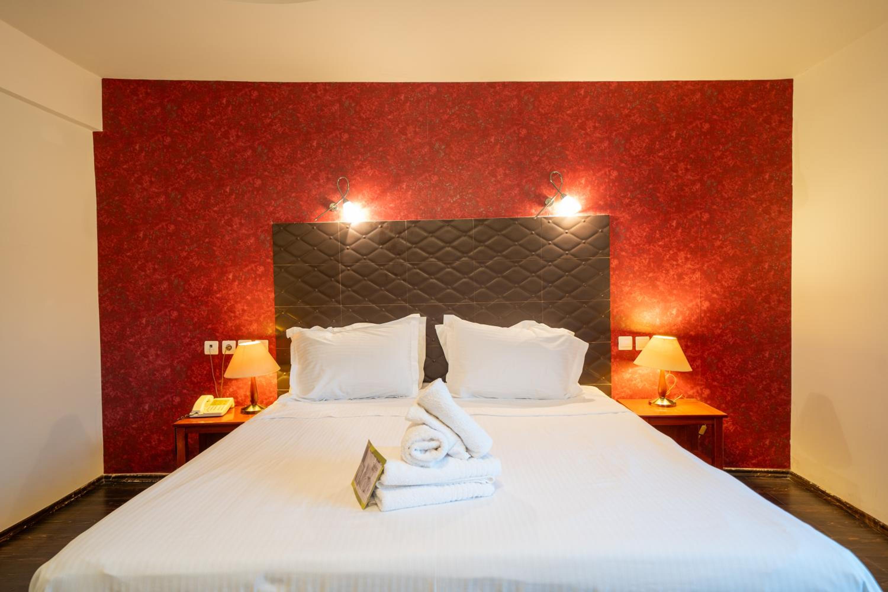 Superior King Suite - Photo 1