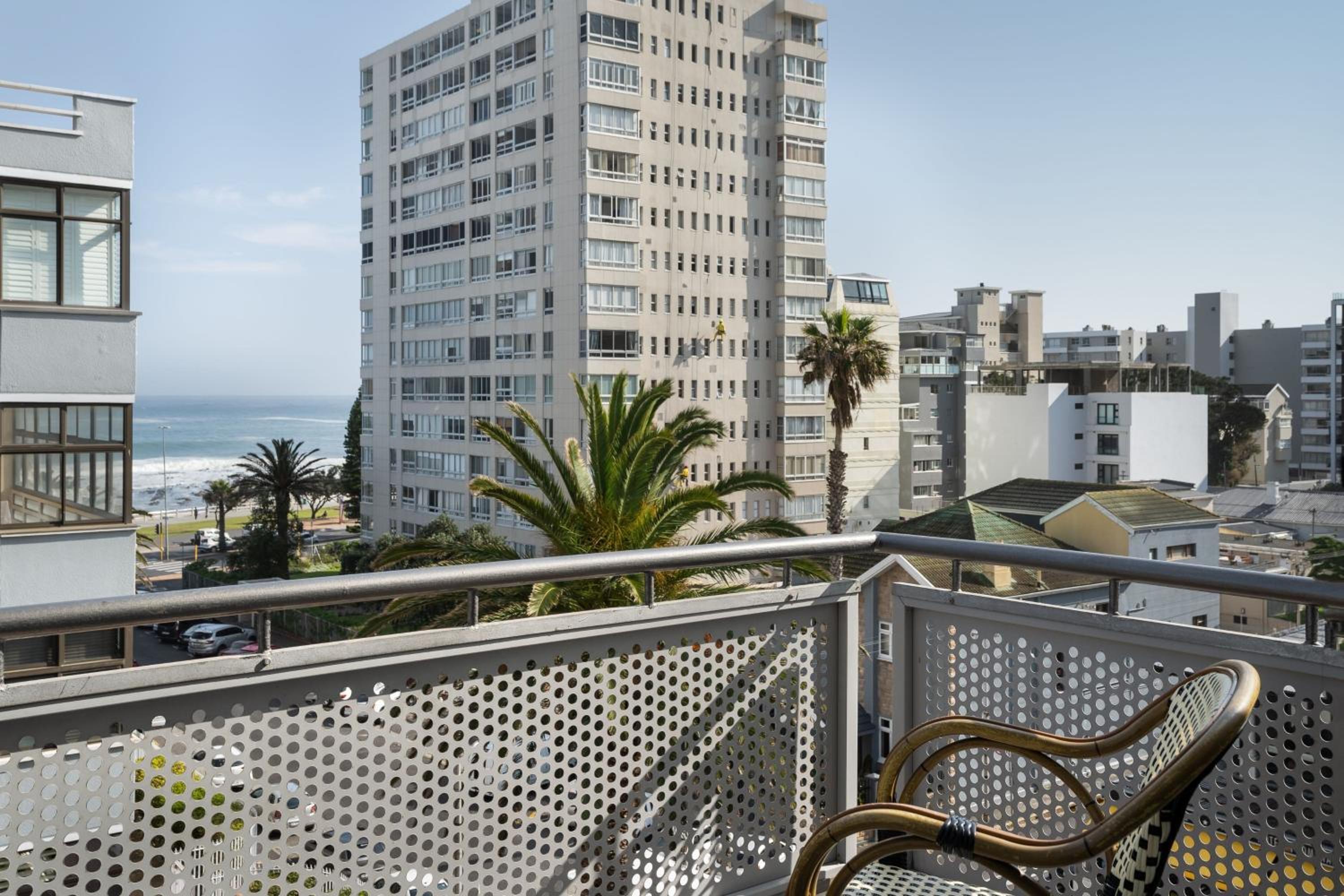 Larger Guest room, 1 King, Partial sea view, Balcony - Photo 8