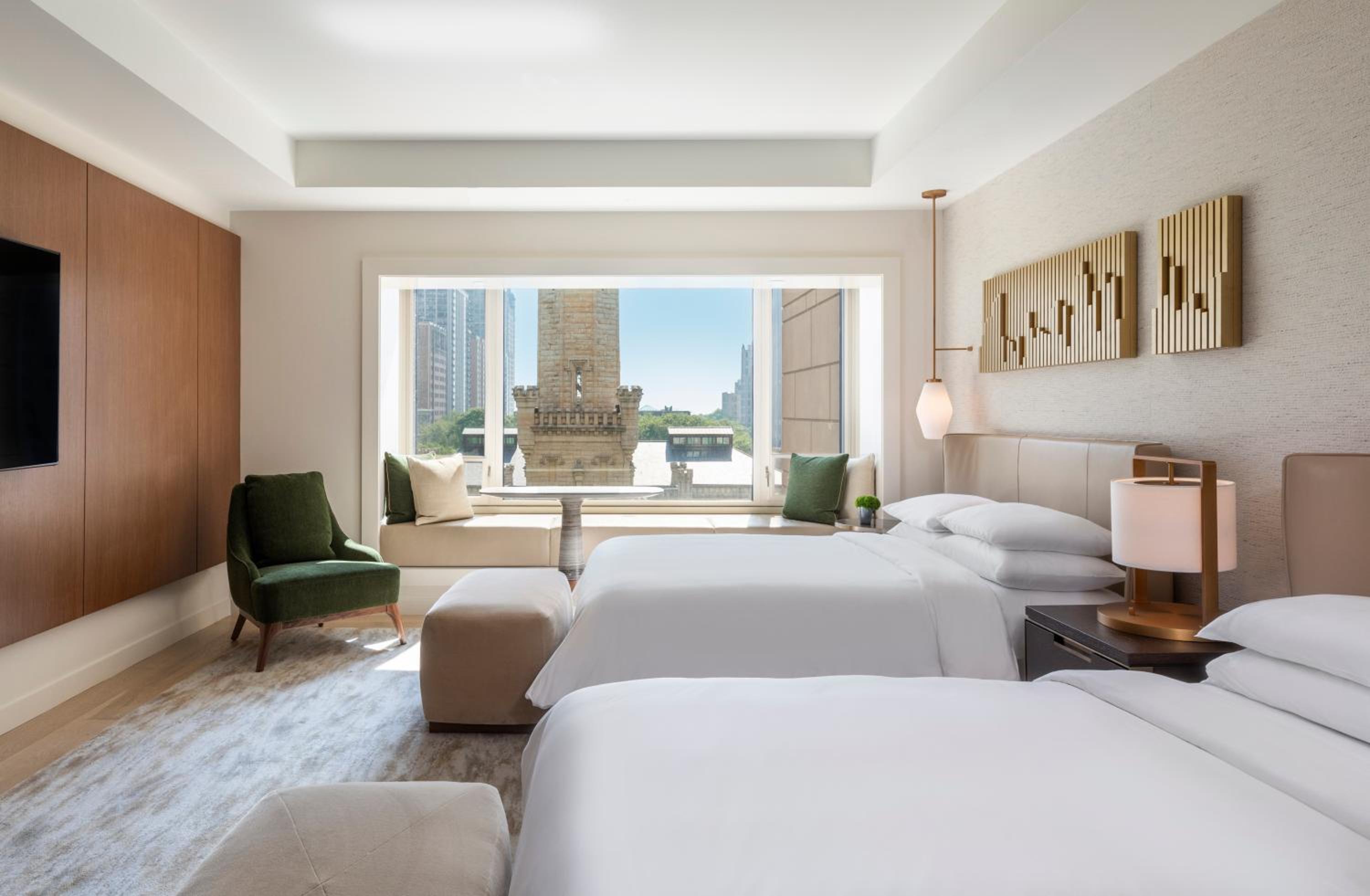 Queen Room with Two Queen Beds and Water Tower View - Photo 5