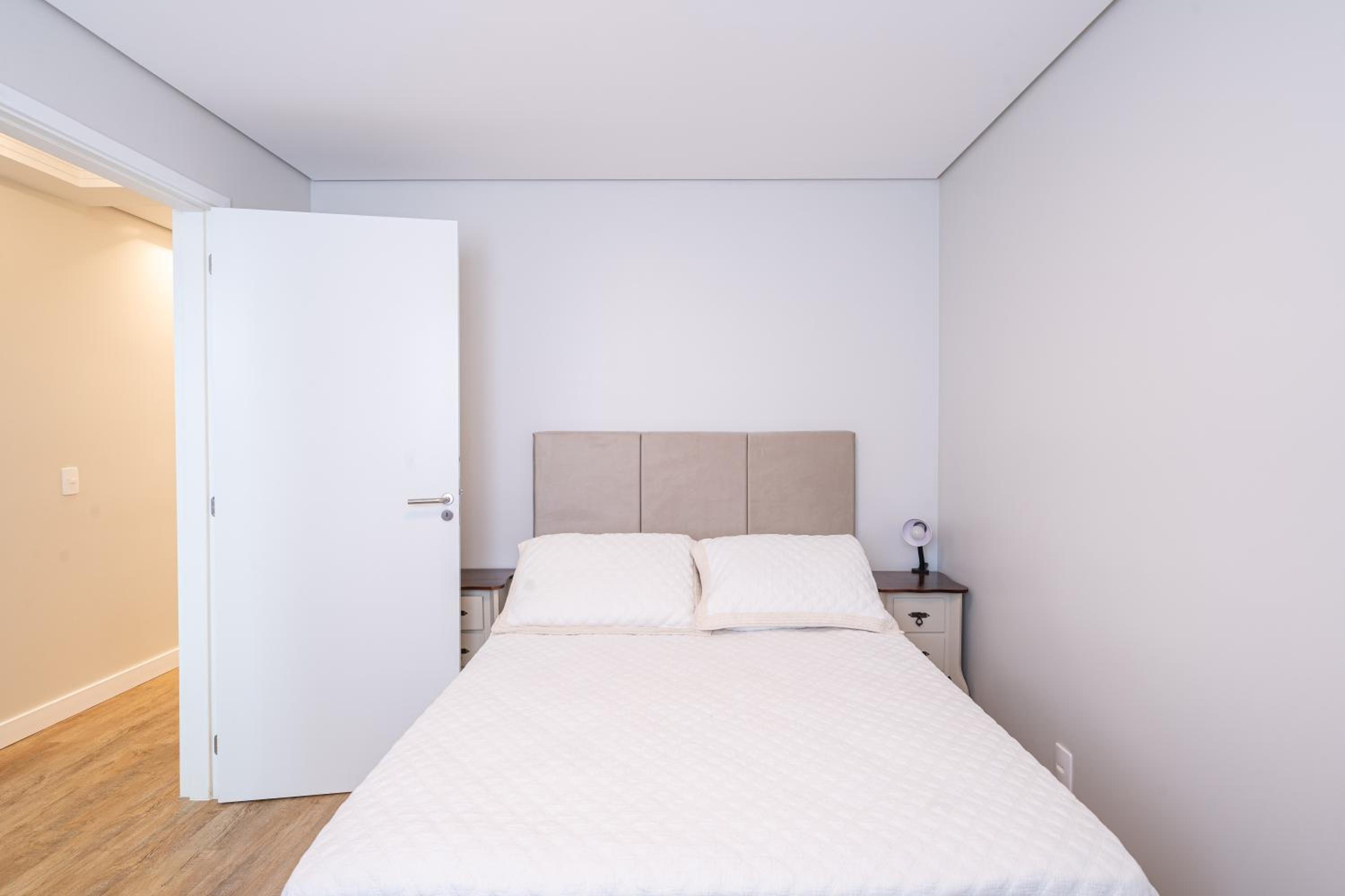 Deluxe Apartment photo 3