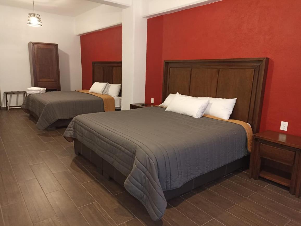 Deluxe Double Room photo 2