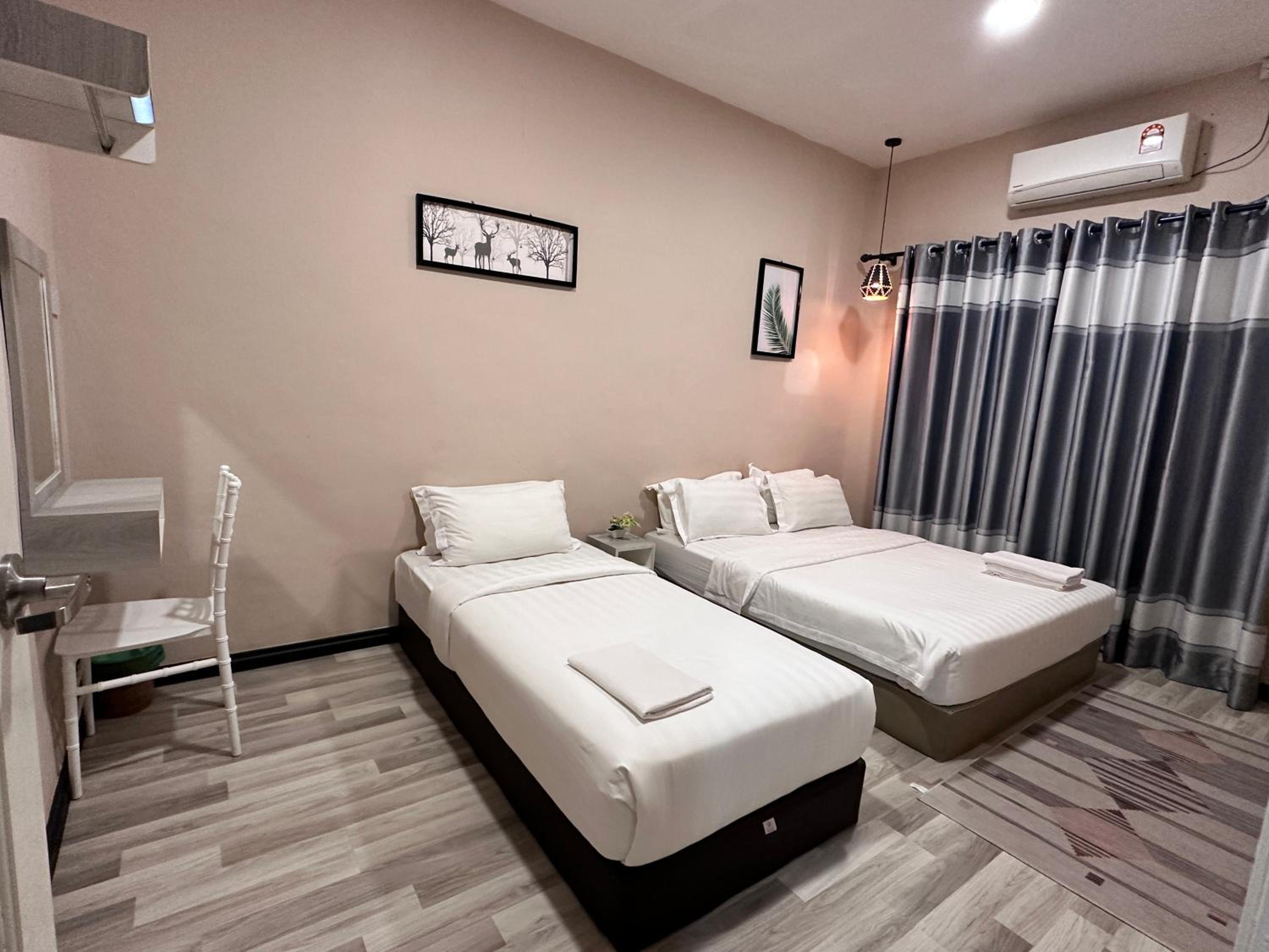 Three-Bedroom House photo 2