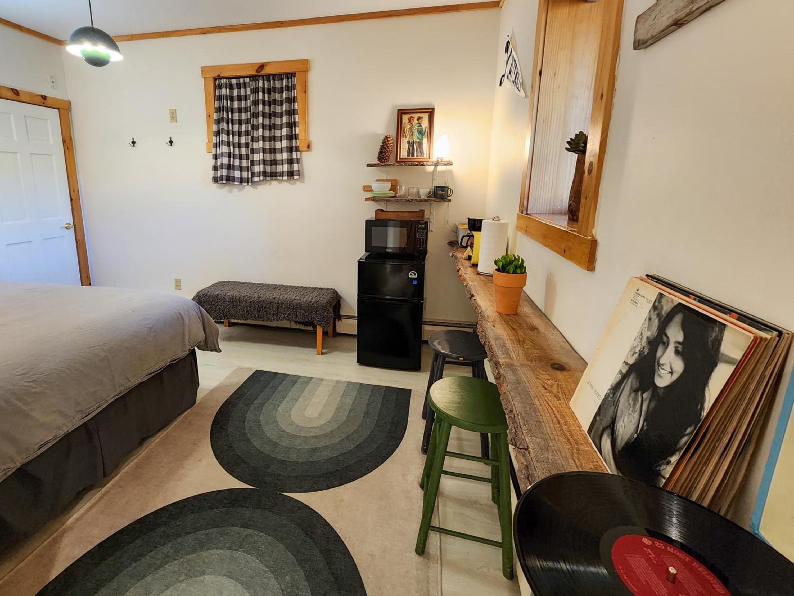 Budget Double Room photo 3