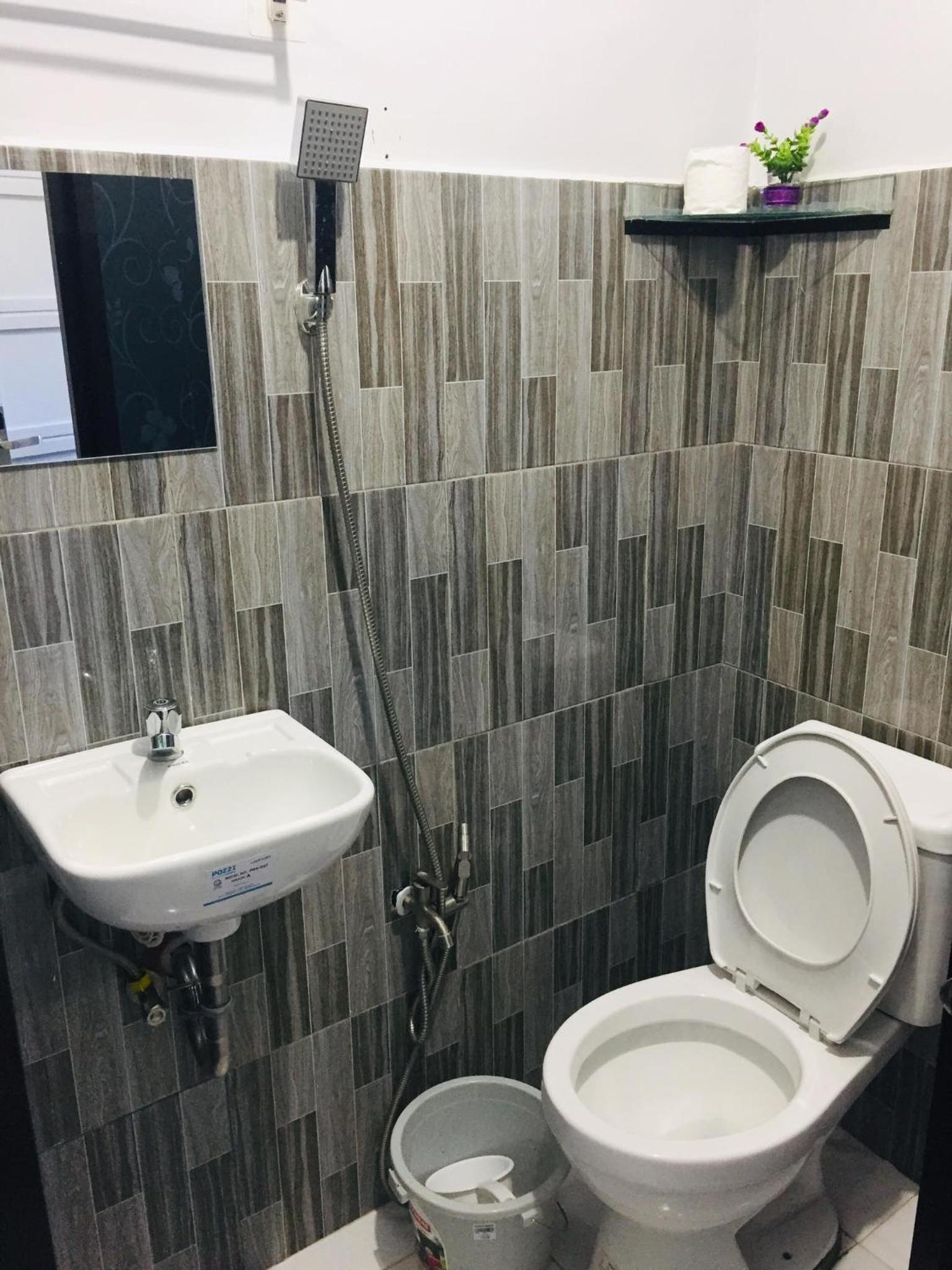 Budget Double Room photo 3