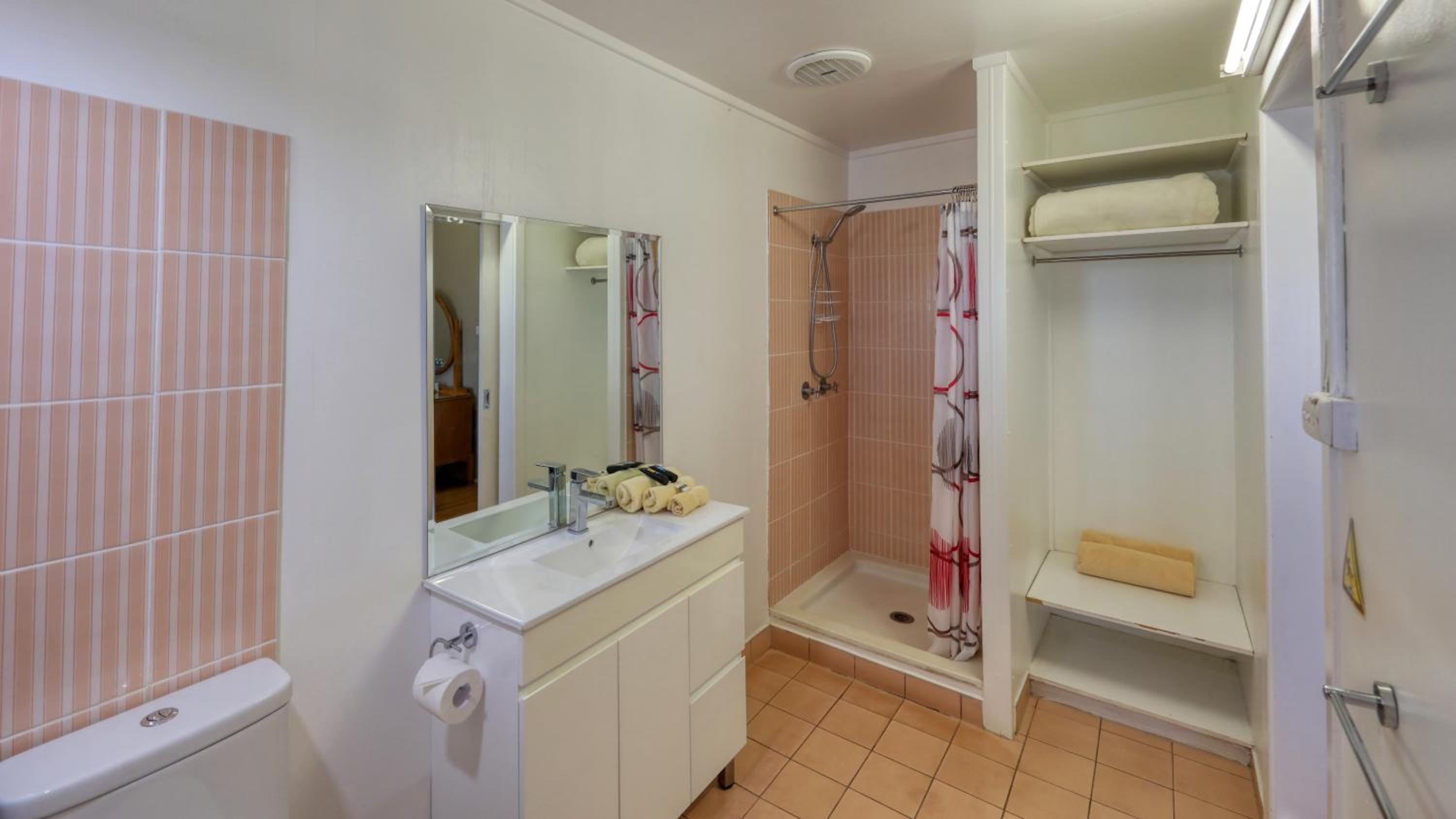 Standard Queen Room photo 3