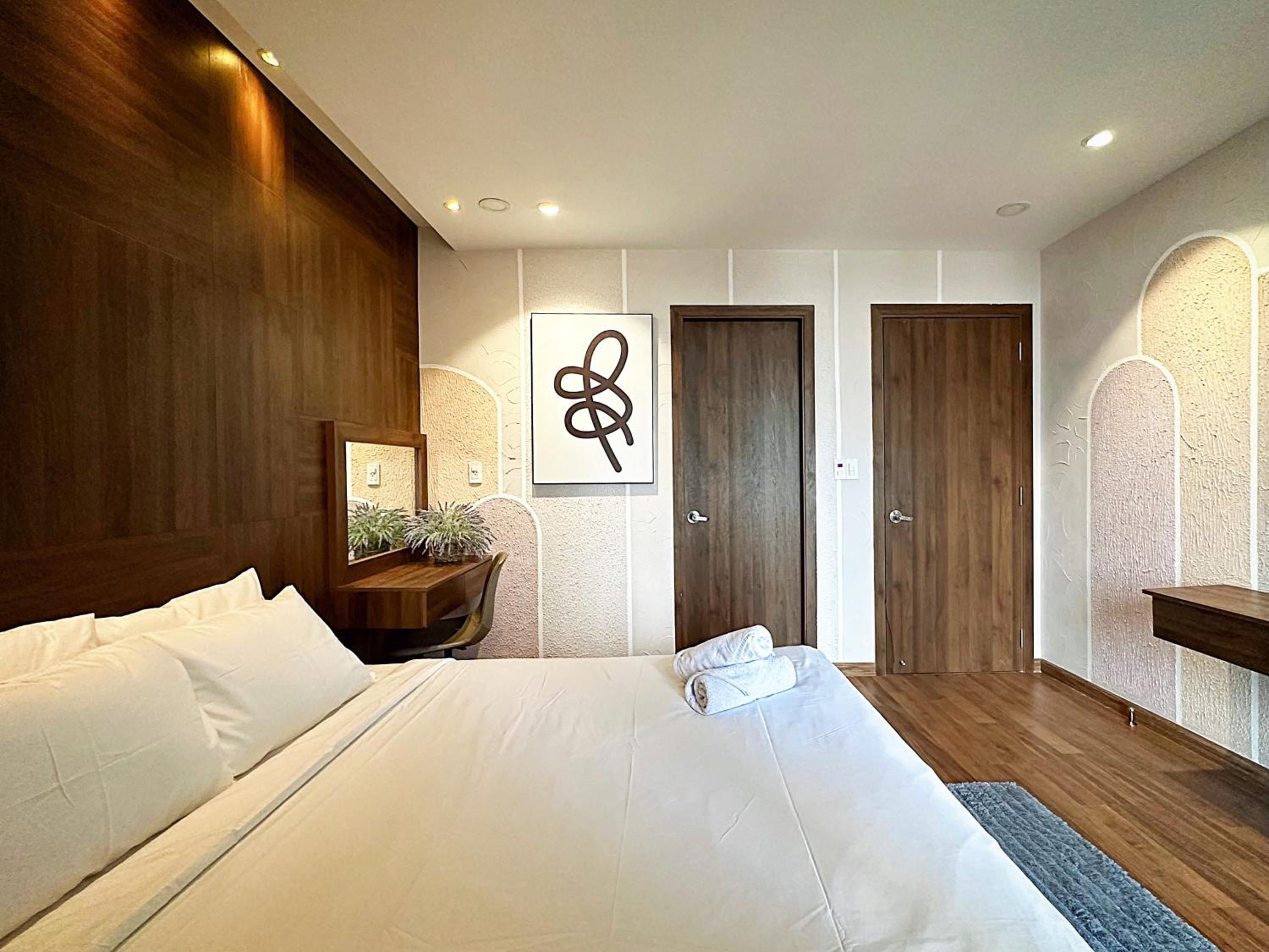 Two-Bedroom Apartment - Photo 45