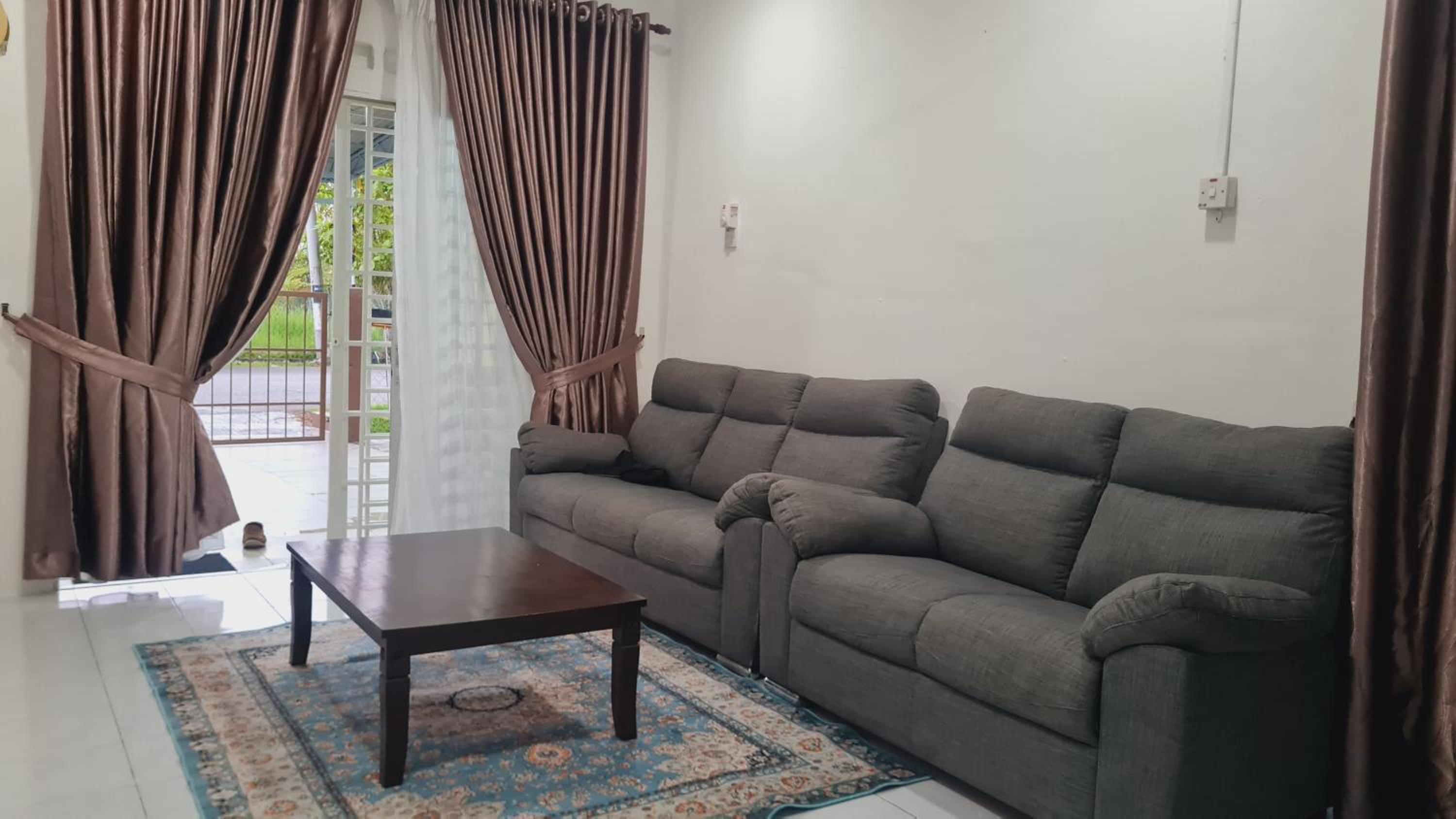 Three-Bedroom House photo 1