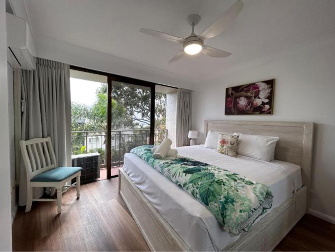 Apartment With Garden View