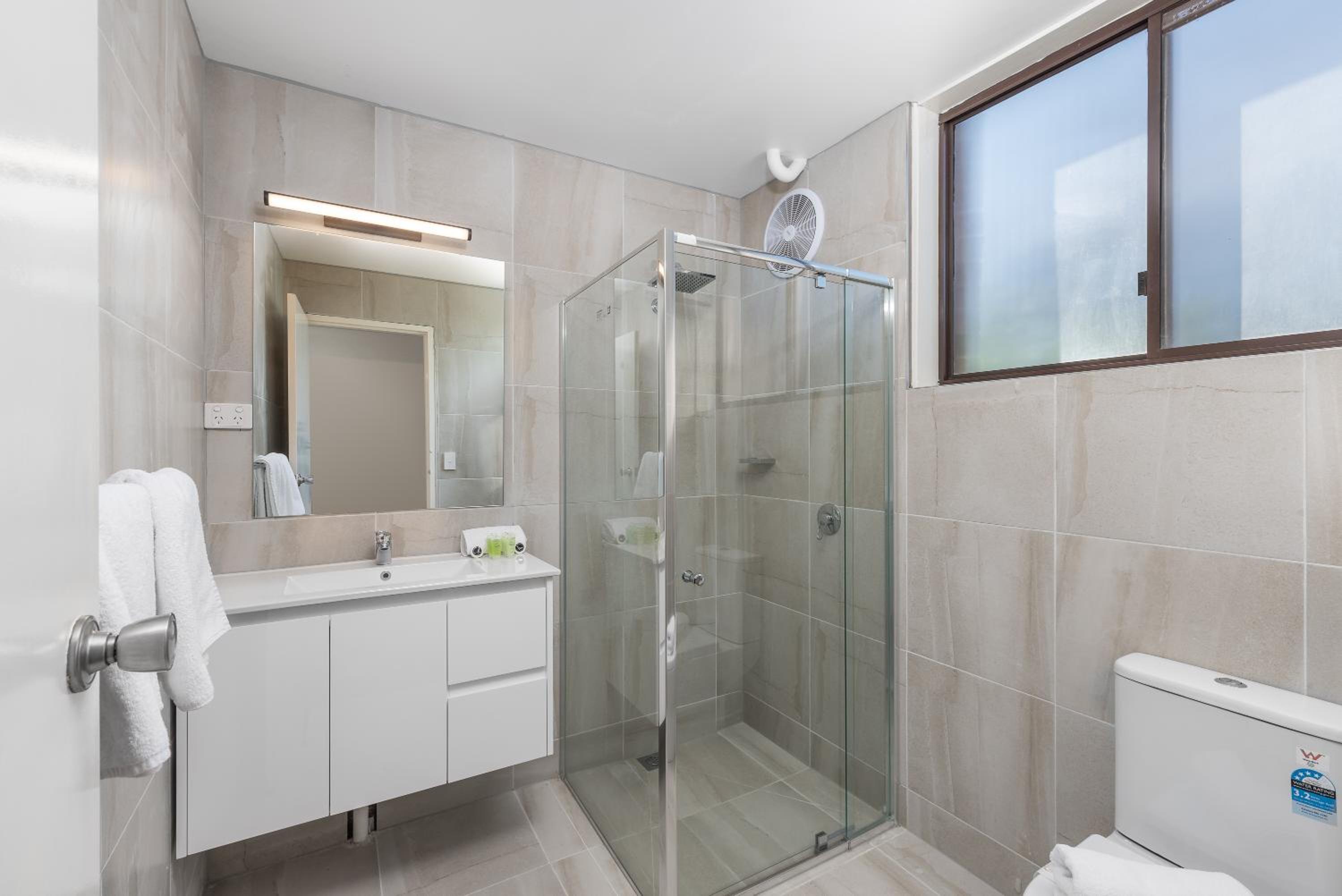 Deluxe Queen Room photo 3