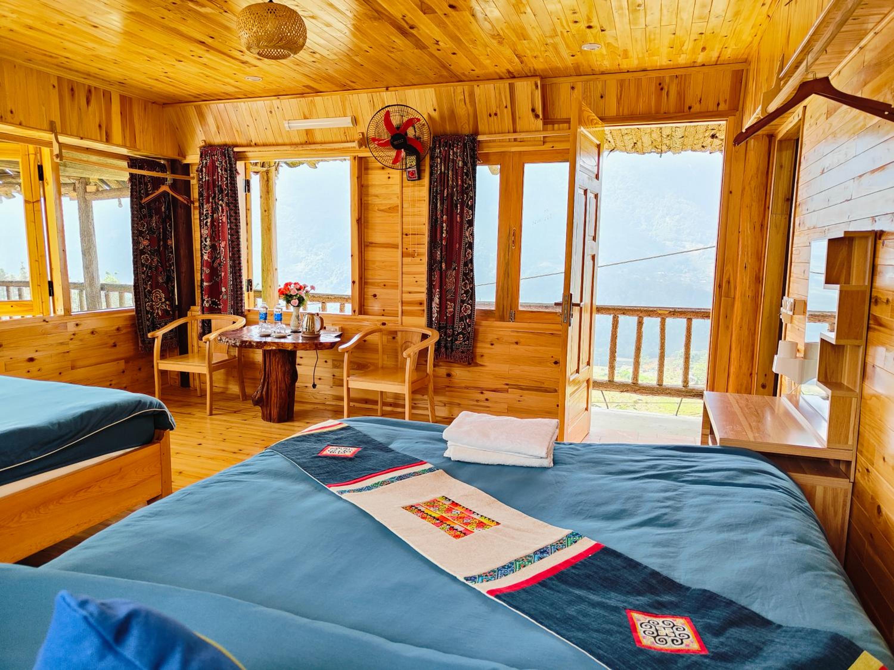 Superior Quadruple Room - Photo 4
