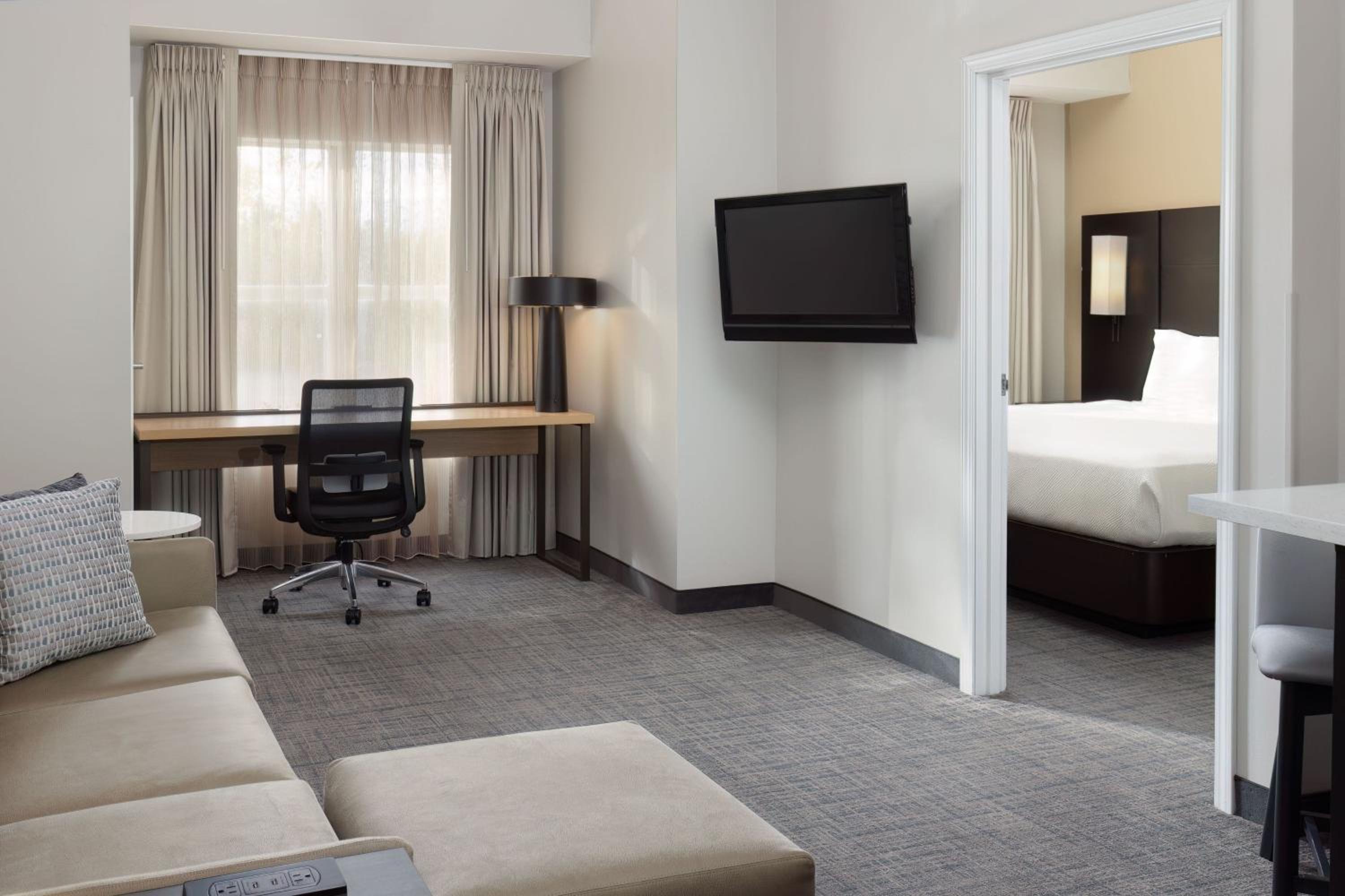 One-Bedroom King Suite with Sofa Bed - Photo 3