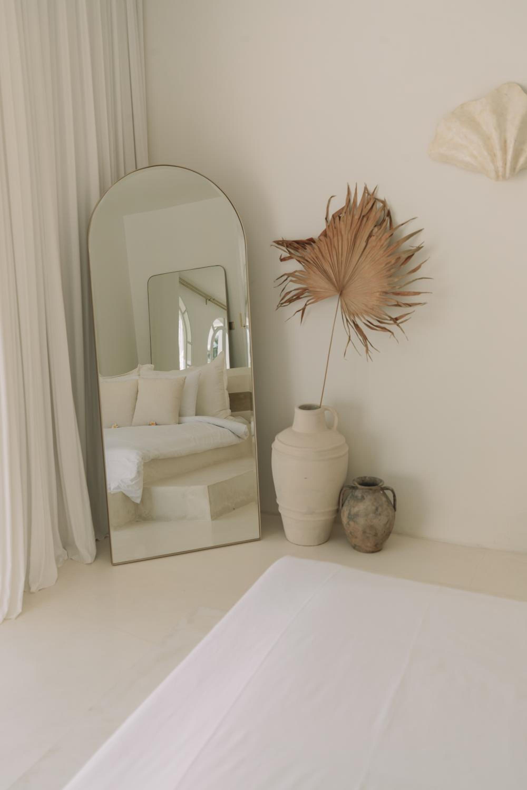 Poolside Suite Room 2 - Photo 1